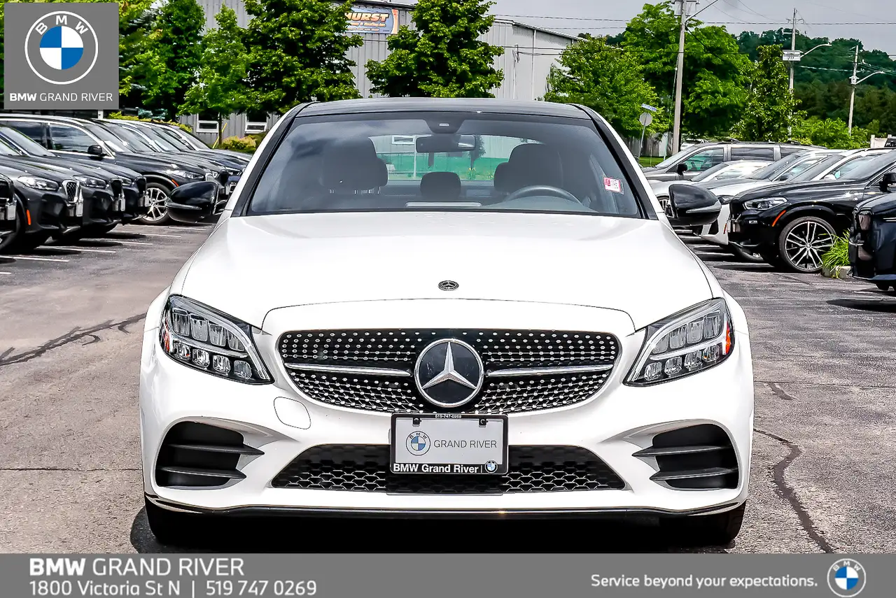 Mercedes-Benz C-Class снимка Mercedes-Benz C-Class
