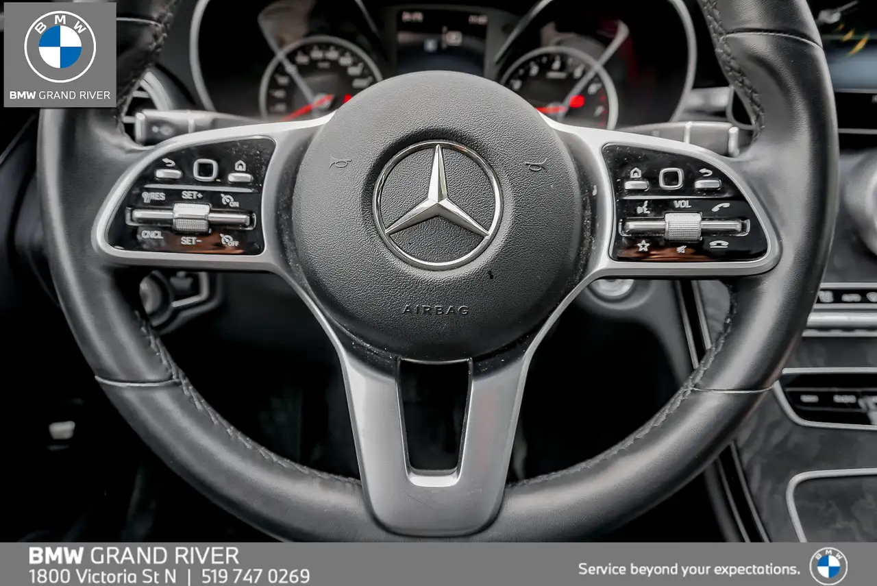 Mercedes-Benz C-Class снимка Mercedes-Benz C-Class