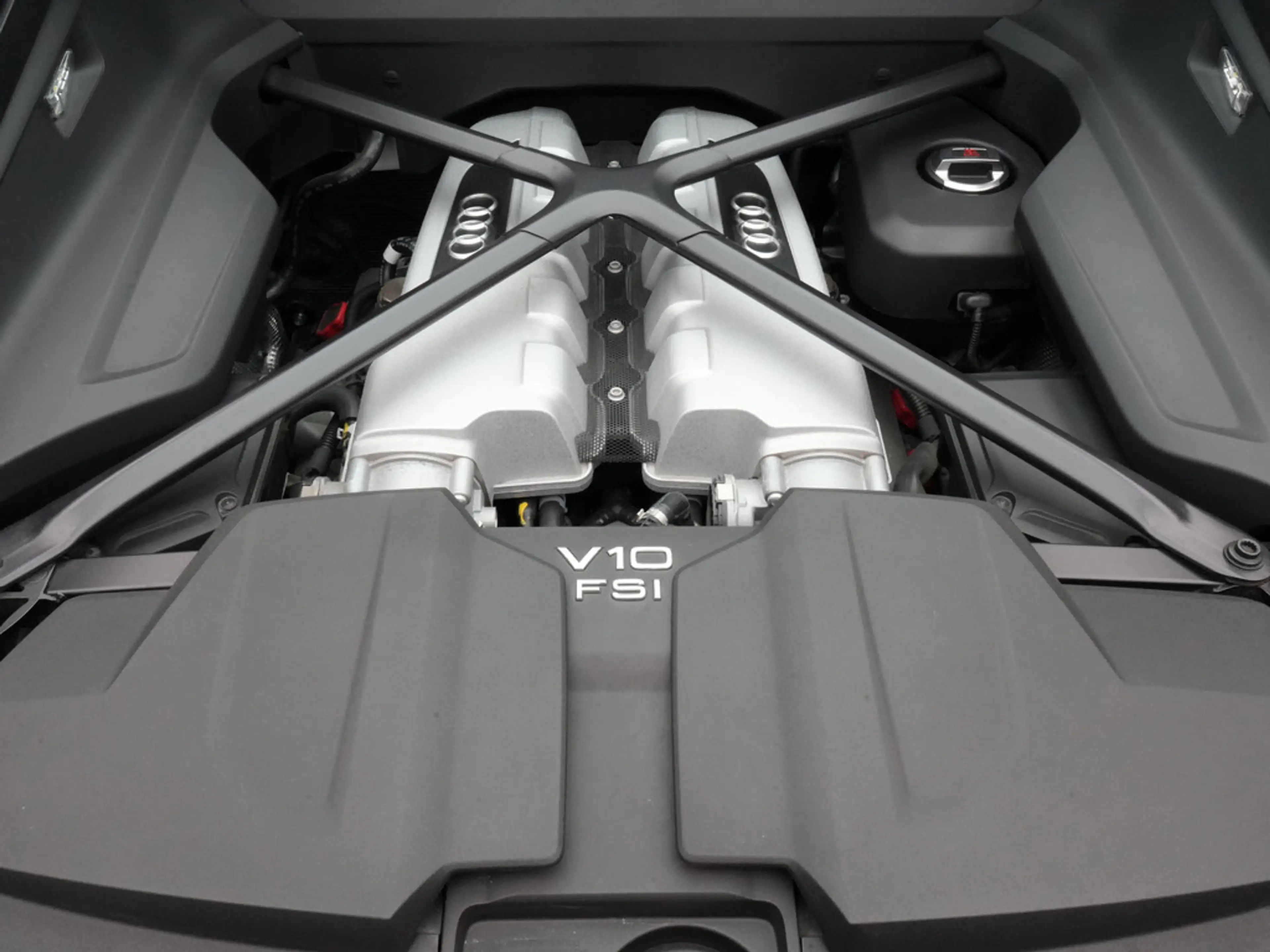 Audi R8 Coupe V10 performance V10 RAUTE B&O MEMORY — photo 12