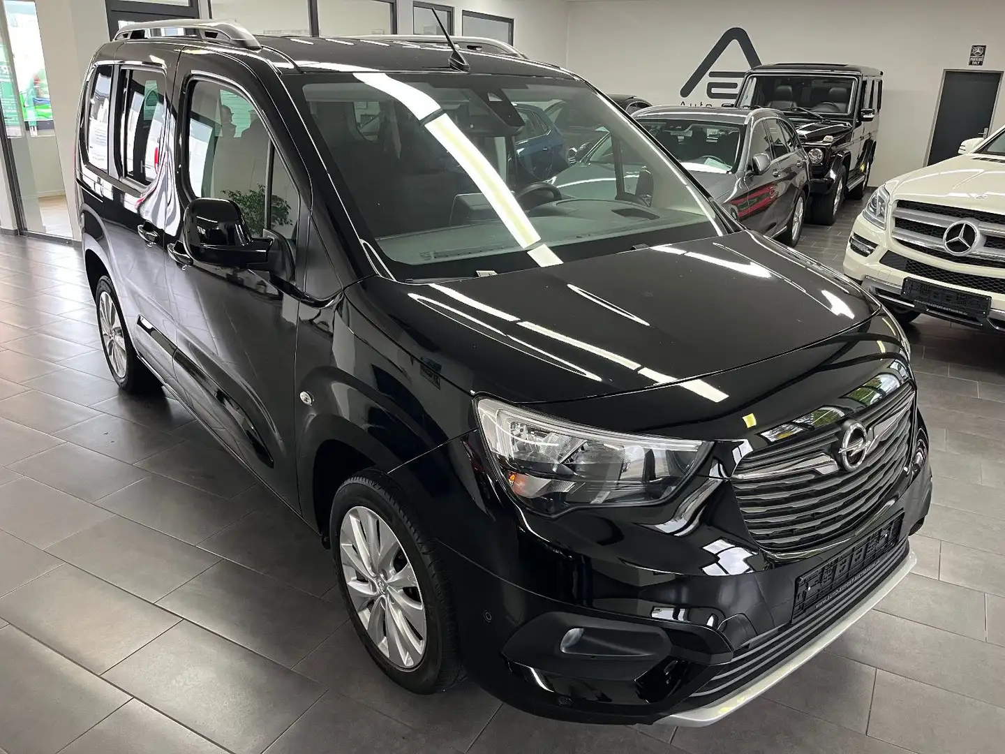 Opel Combo Life 1.5 CDTI Navi/Kamera/7-Sitze Schwarz - 1