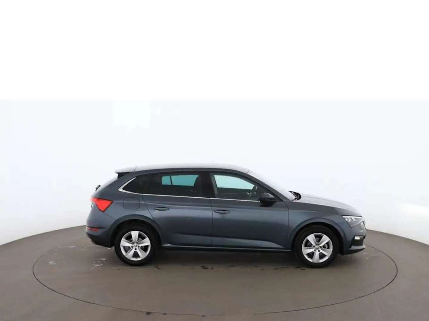Skoda Scala 1.5 TSI Style Aut LED SKY DIGITAL-TACHO Grau - 2