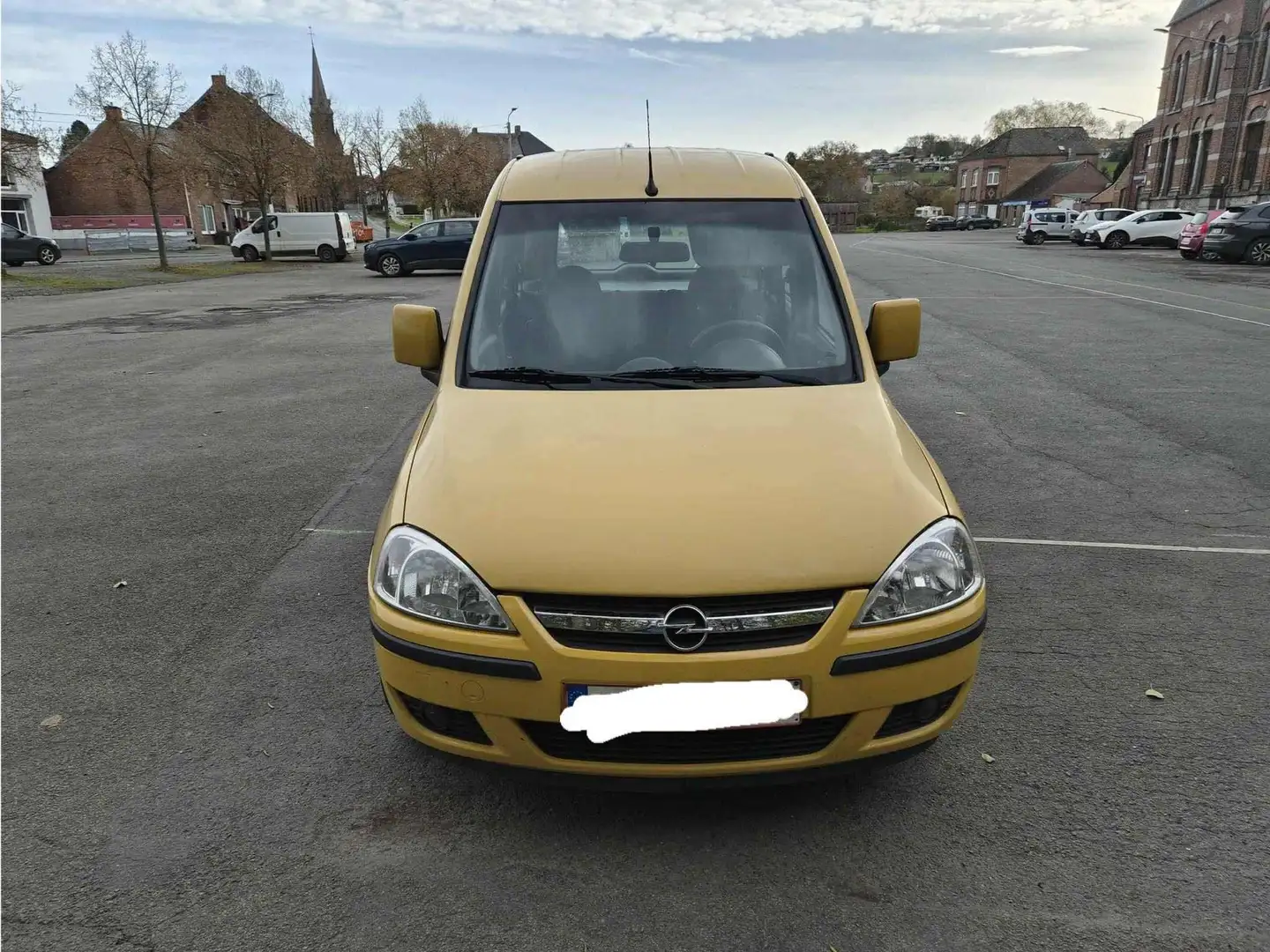 Opel Combo Combo Tour 1.4i XEP Enjoy (Hayon/Achterklep) Желтый - 1