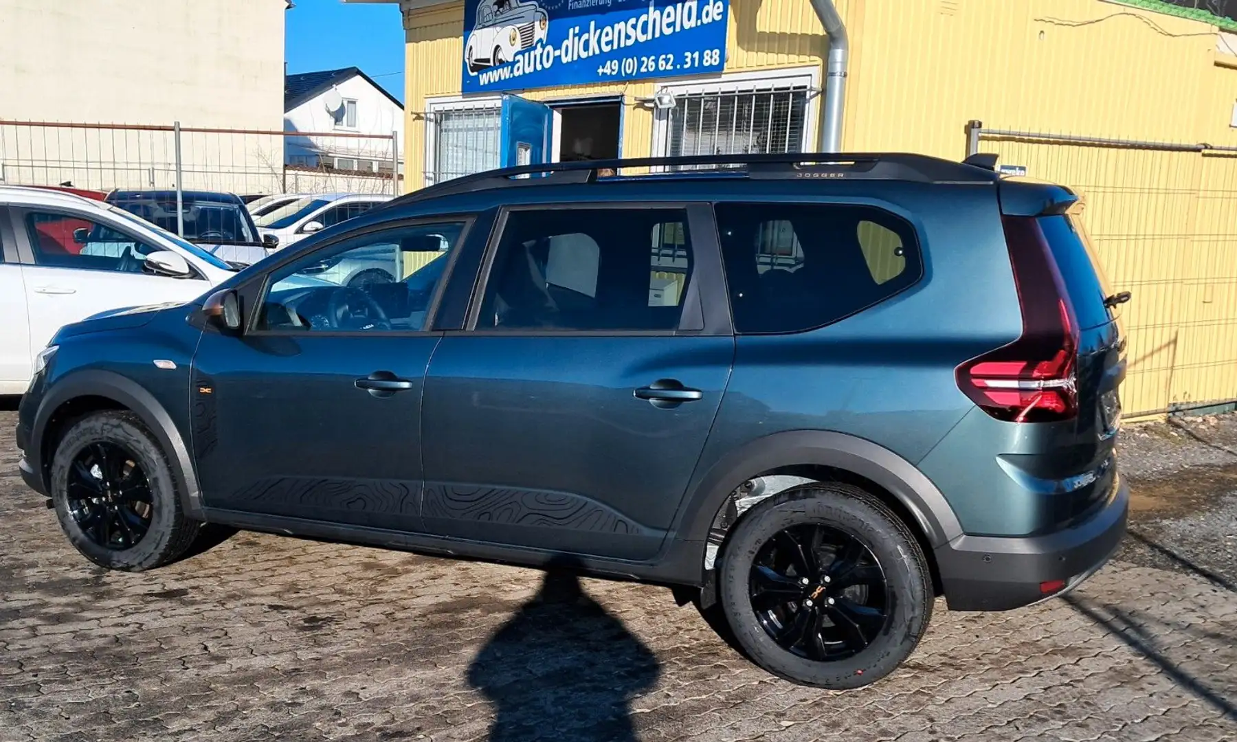 Dacia Jogger Extreme TCe 110-7-Sitze-SHZ-ALU-NAVI APP- Grün - 1