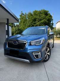 2.0i e-boxer Premium lineartronic