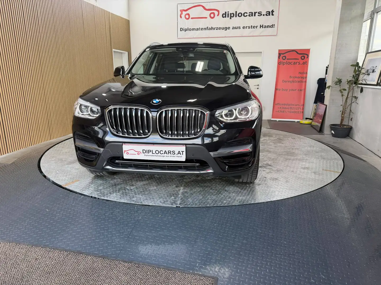 BMW X3 xDrive20d 48V Luxury Line Schwarz - 2