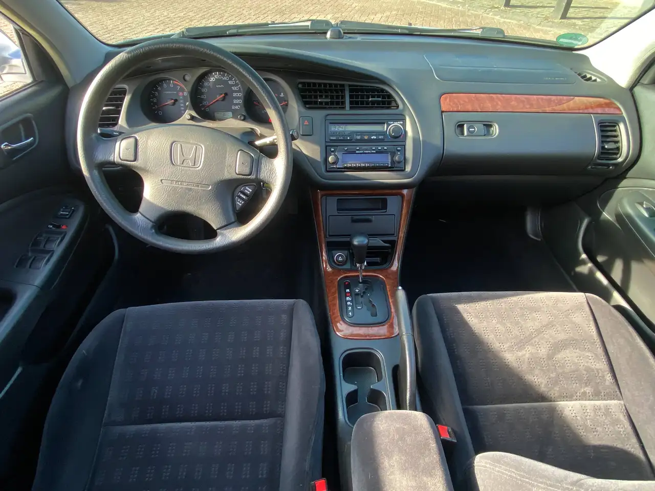 Honda Accord 1.8i ES, foto 12