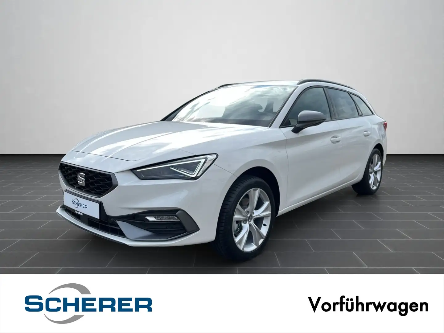 SEAT Leon Sportstourer FR 1.5 eTSI DSG AHK/ Matrix-LE Weiß - 1