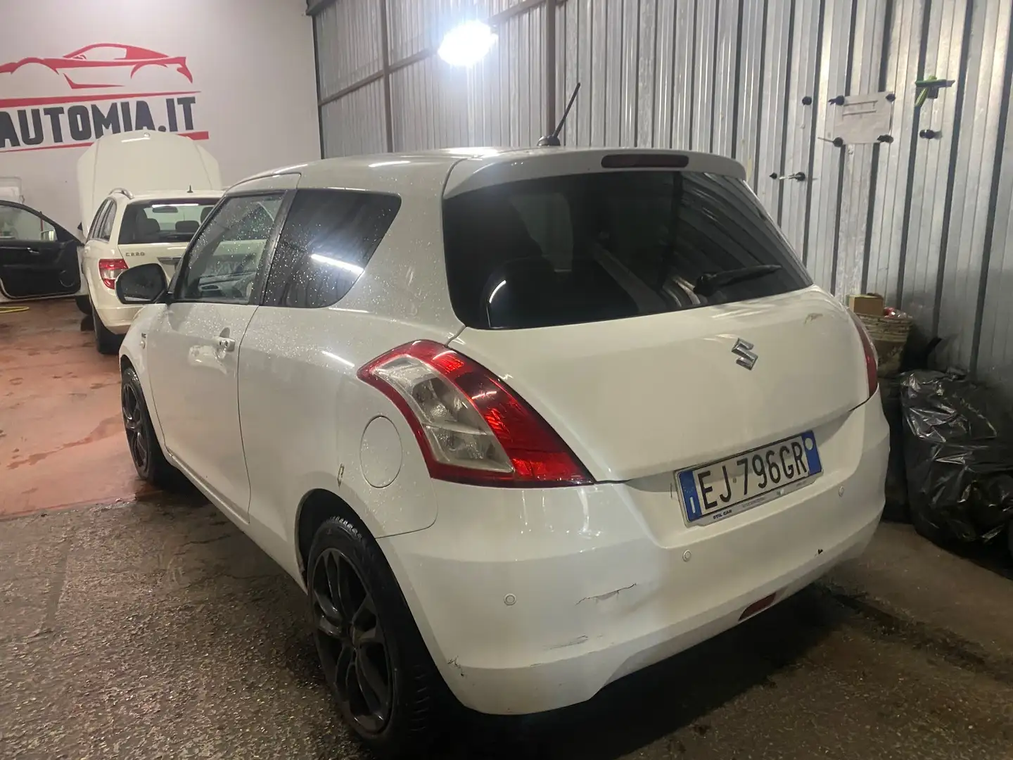 Suzuki Swift Swift 1.3 DDiS 3 porte GL Style Bianco - 2