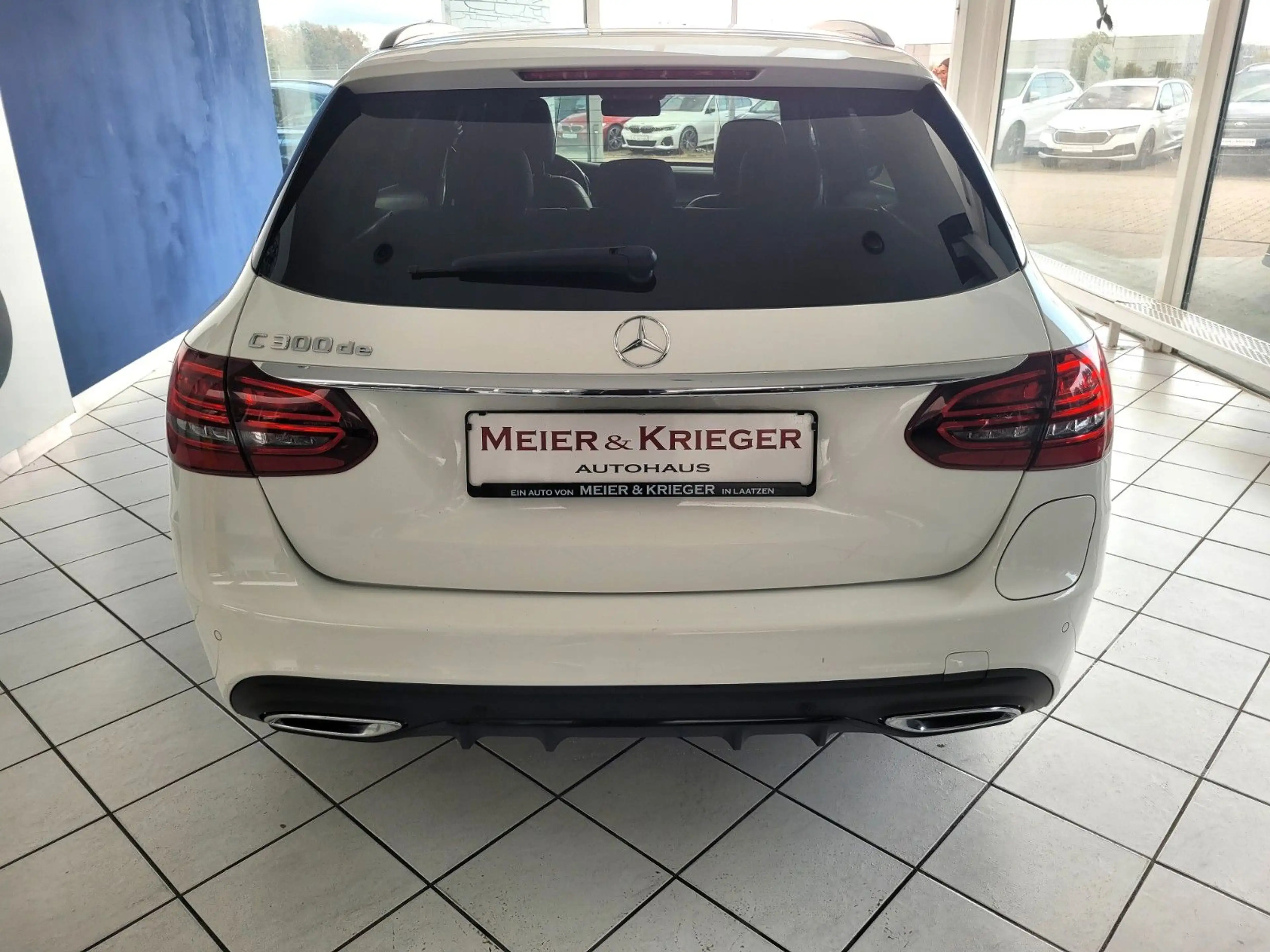 Mercedes-Benz C 300 de Night Edition/Pano/AMG/ — photo 7