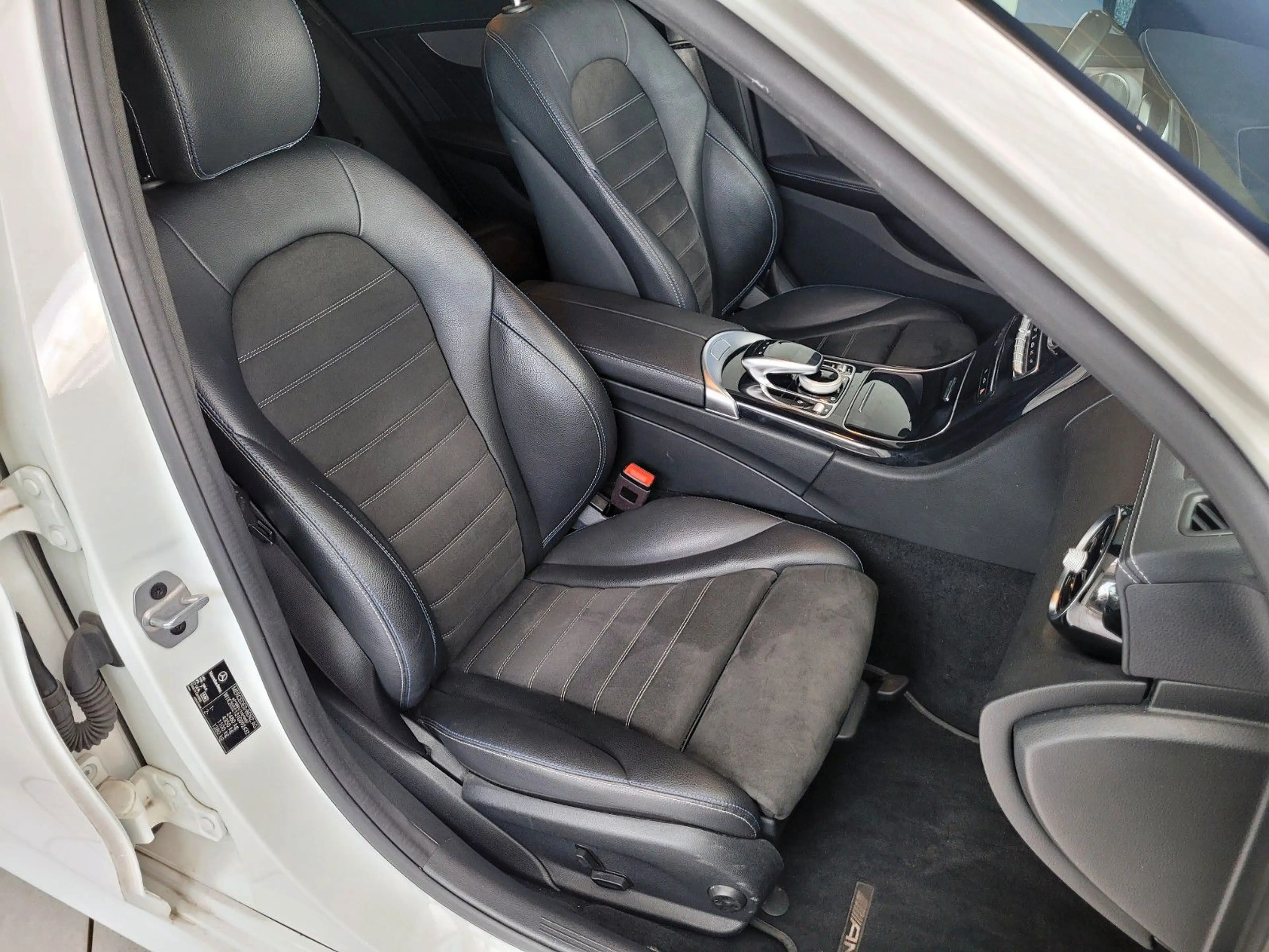 Mercedes-Benz C 300 de Night Edition/Pano/AMG/ — photo 20