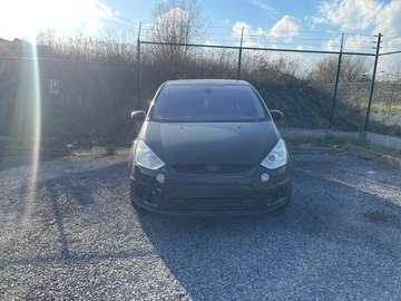 2.0 TDCi DPF Aut. Titanium 7zits !!!