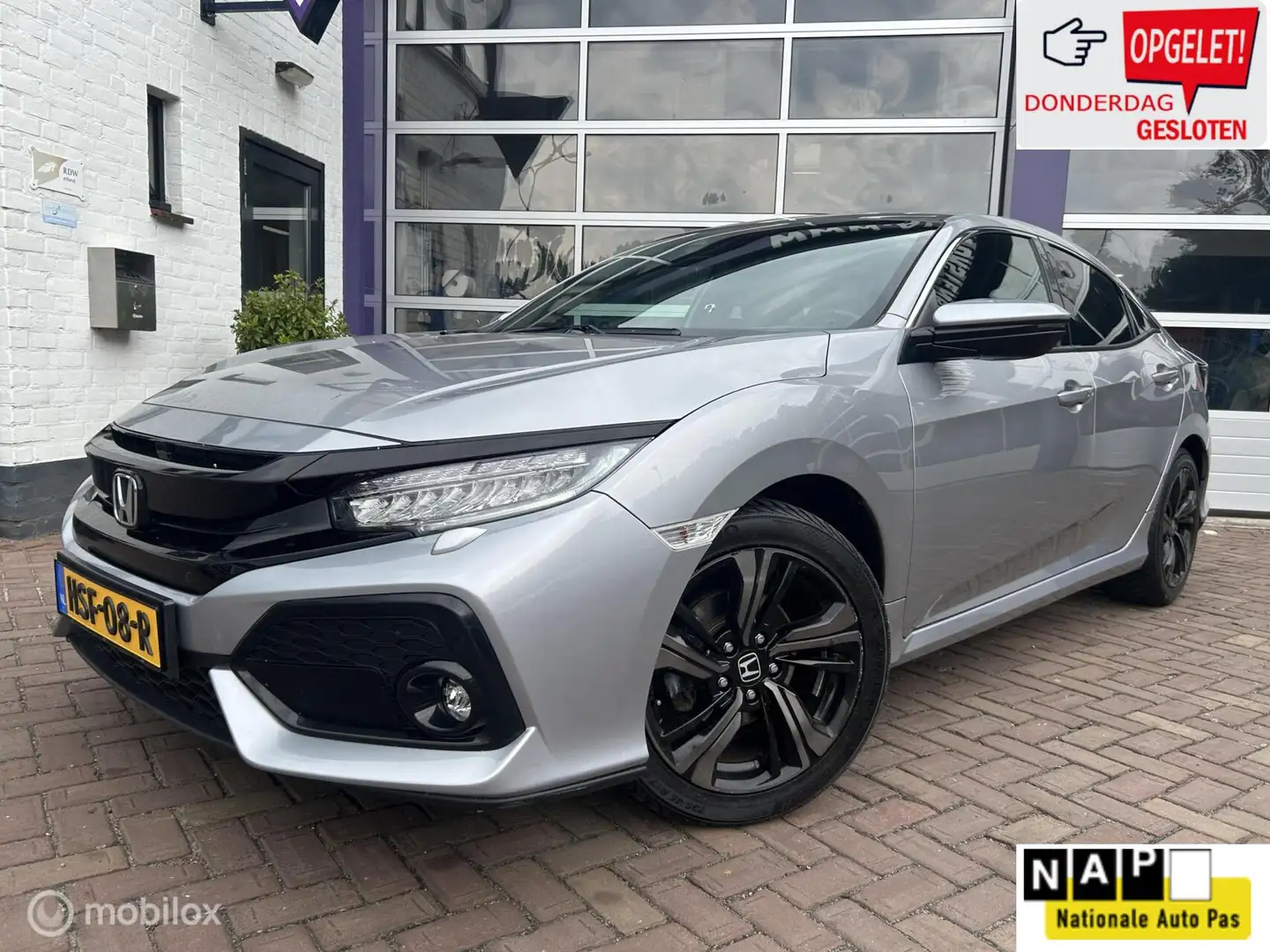 Honda Civic 1.0 i-VTEC Executive * NAVI * AIRCO * PANODAK * Grau - 1