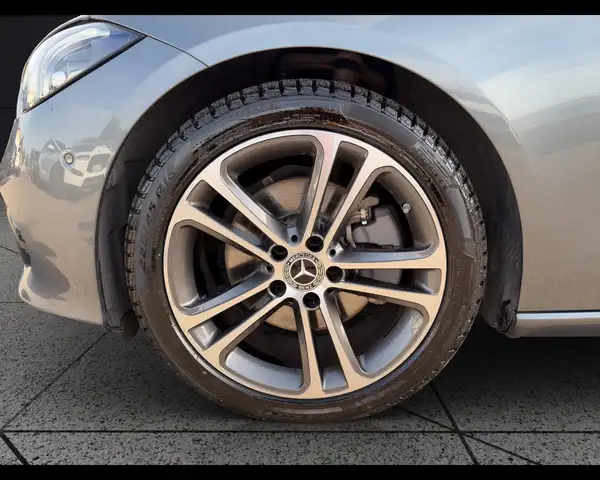 Mercedes-Benz C-Class view 19
