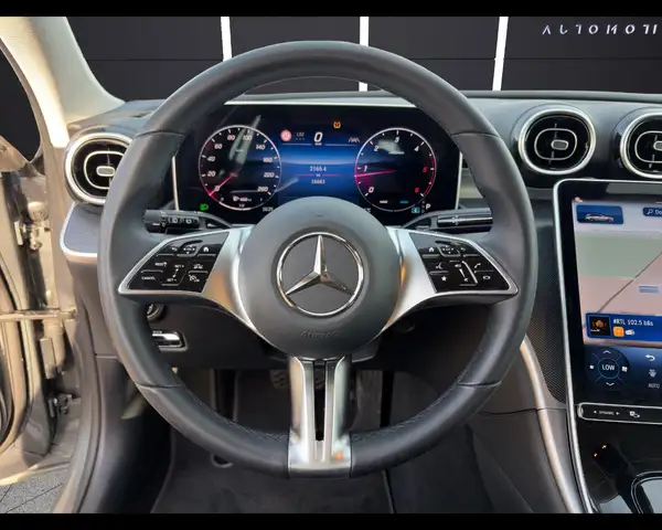 Mercedes-Benz C-Class view 11