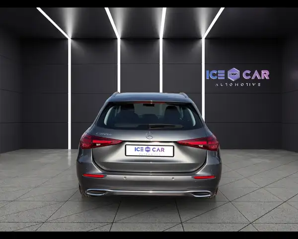 Mercedes-Benz C-Class view 6