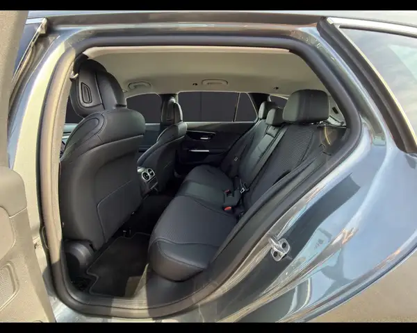 Mercedes-Benz C-Class view 15