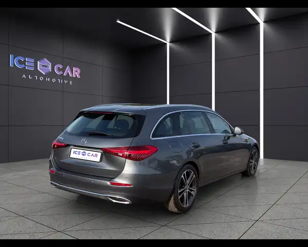 Mercedes-Benz C-Class view 5