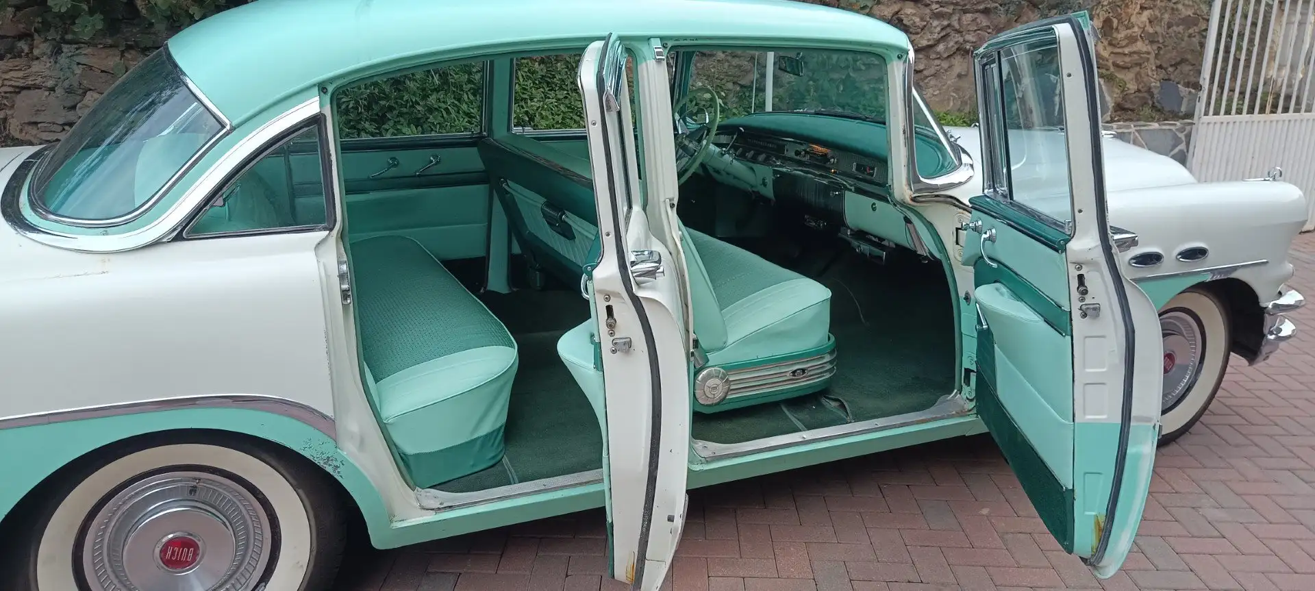 Buick Roadmaster sedan Blanco - 2