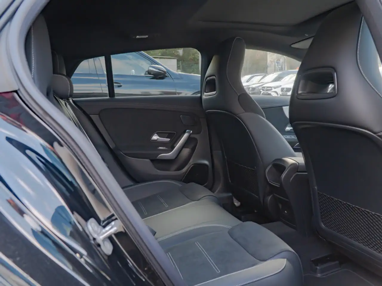 Mercedes-Benz CLA 200 SB AMG-Sport/LED/Cam/Pano/Night/Keyl/19" 9