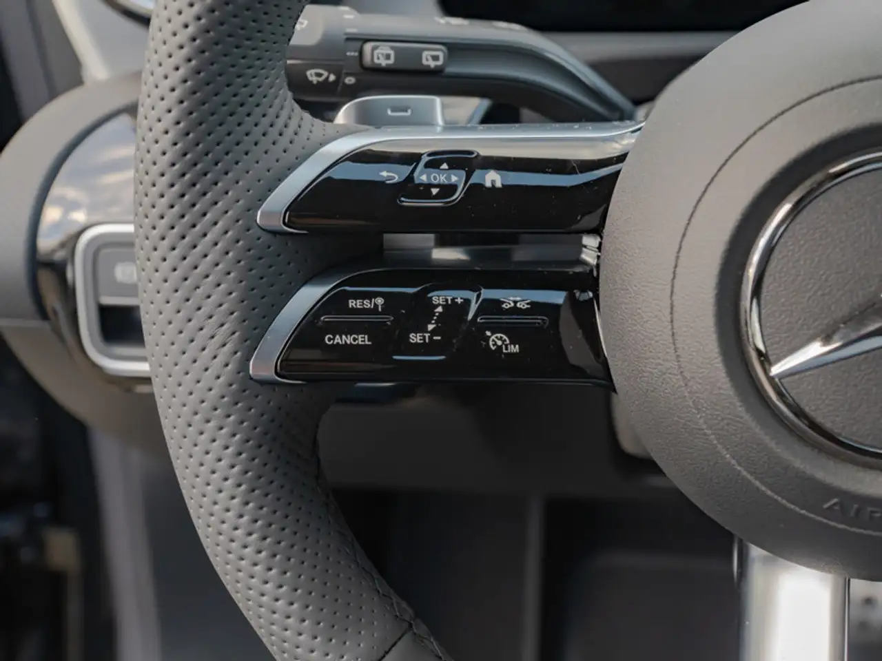 Mercedes-Benz CLA 200 SB AMG-Sport/LED/Cam/Pano/Night/Keyl/19" 15