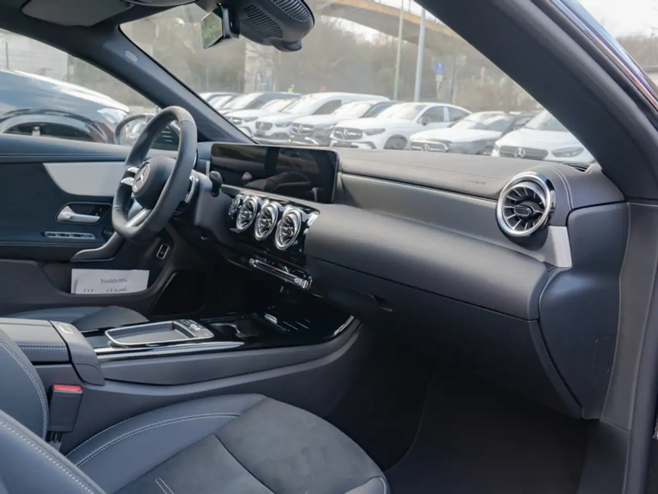 Mercedes-Benz CLA 200 SB AMG-Sport/LED/Cam/Pano/Night/Keyl/19" 7