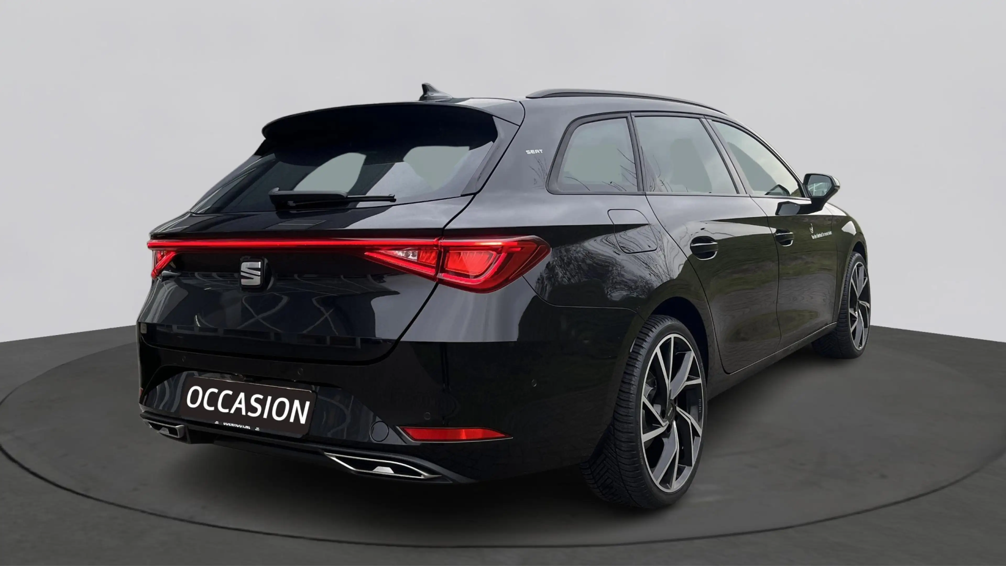 SEAT Leon e-Hybrid Sportstourer 1.5 TSI FR Business | Navigatie | 19" — photo 8