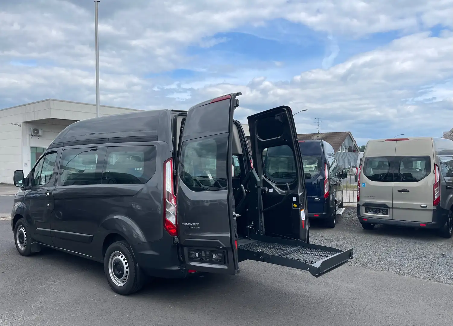 Ford Transit Custom L1 H2 Passivfahrer , Automatik, KLIMA Gris - 1