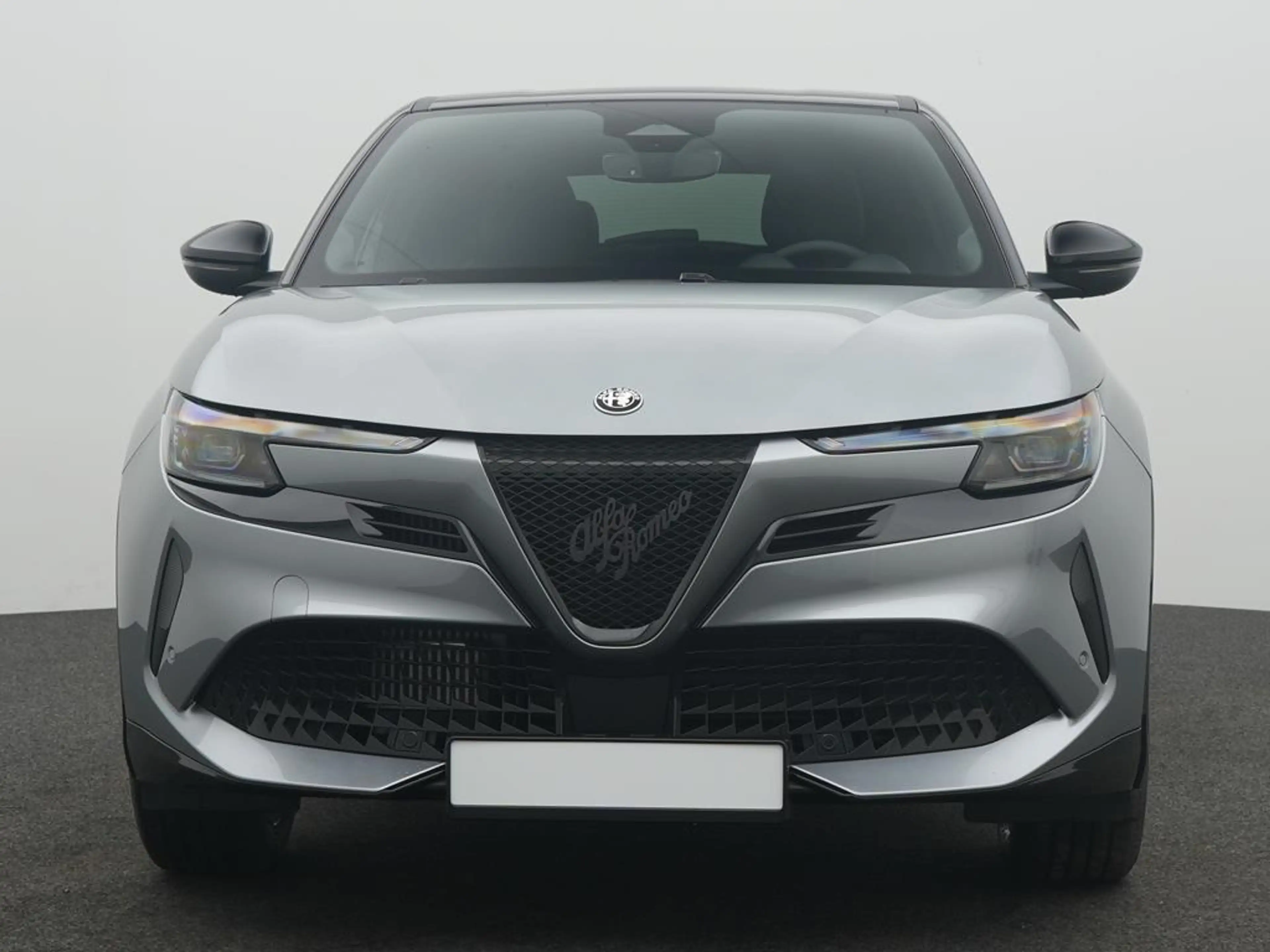 Alfa Romeo Junior Ibrida 1.2 Ti + Technologie-Paket und 18" Felge — photo 3
