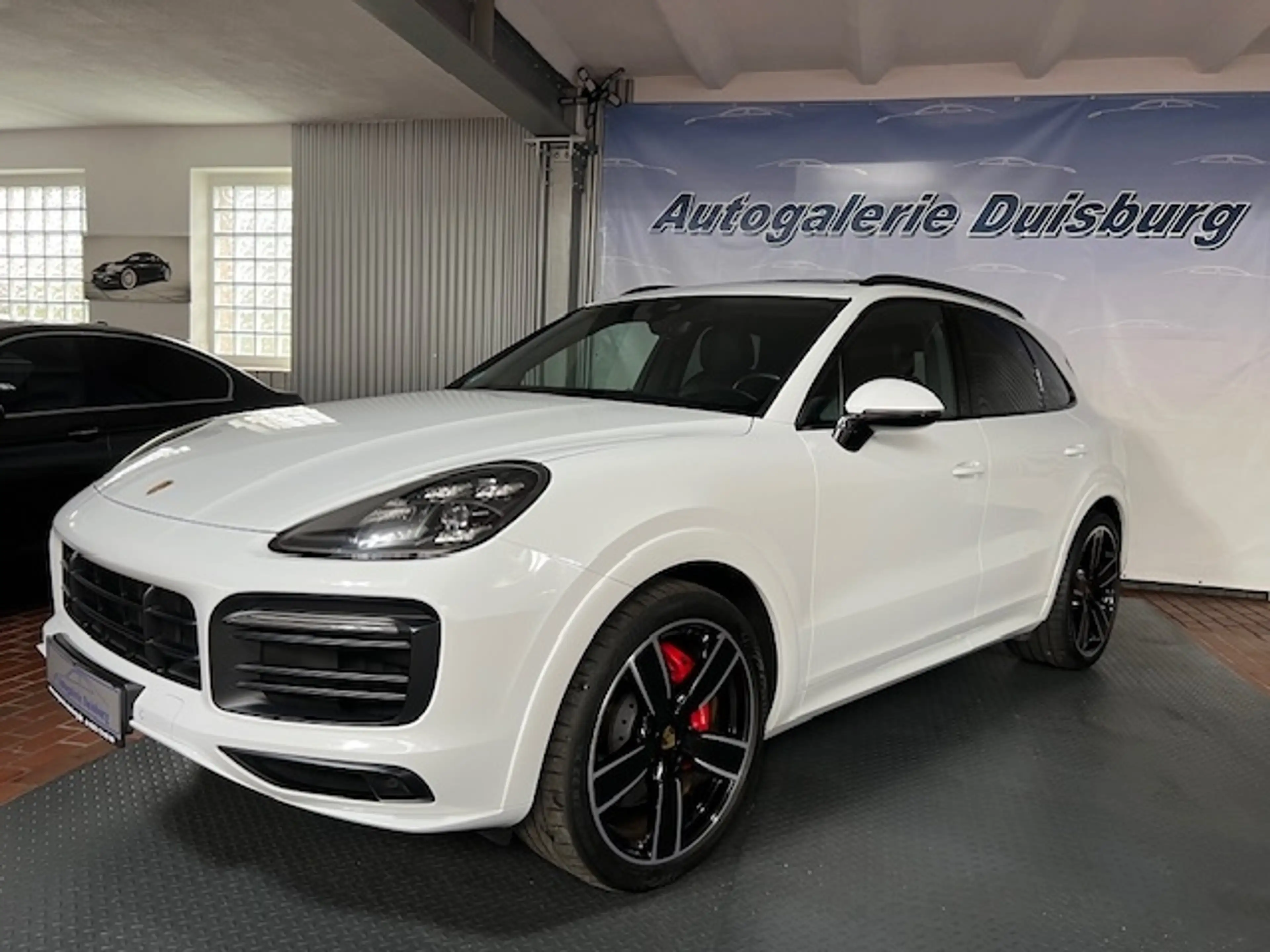 Porsche Cayenne GTS Matrix 22'' Standhzg. AHK-el. Pano Chrono LED — photo 2