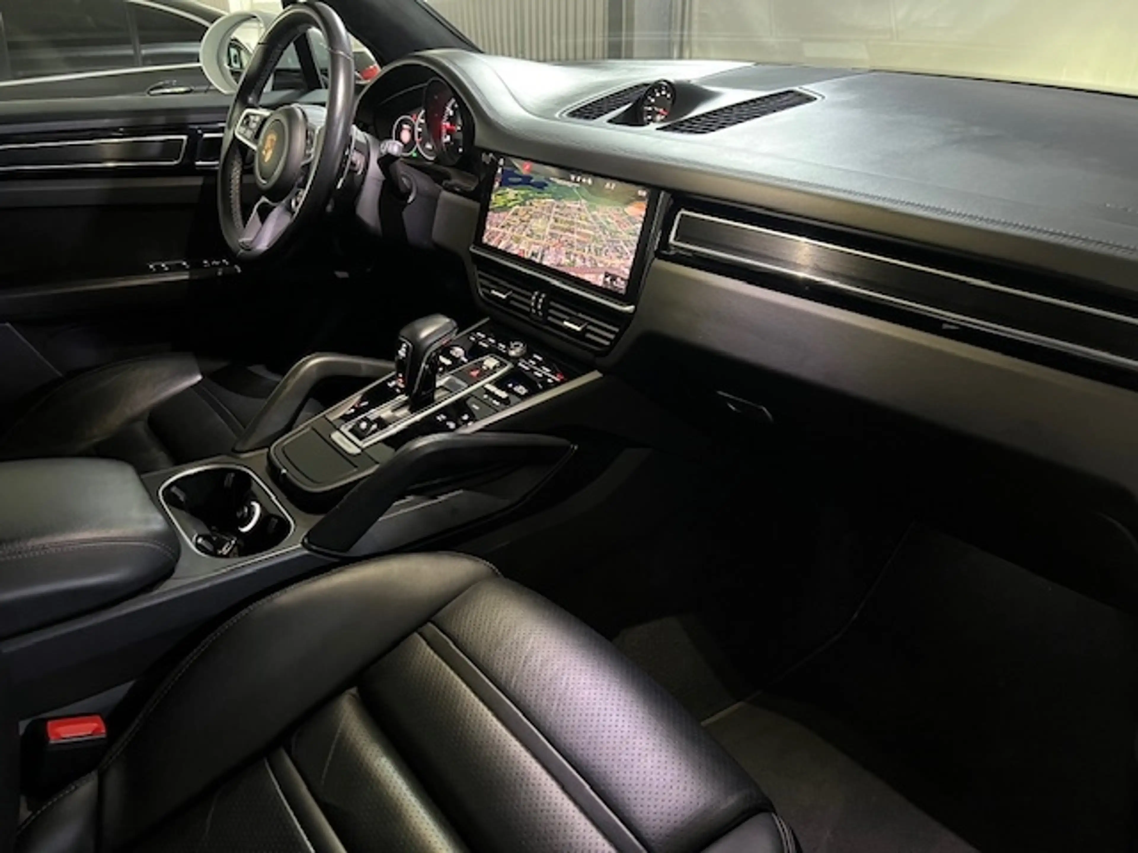 Porsche Cayenne GTS Matrix 22'' Standhzg. AHK-el. Pano Chrono LED — photo 13