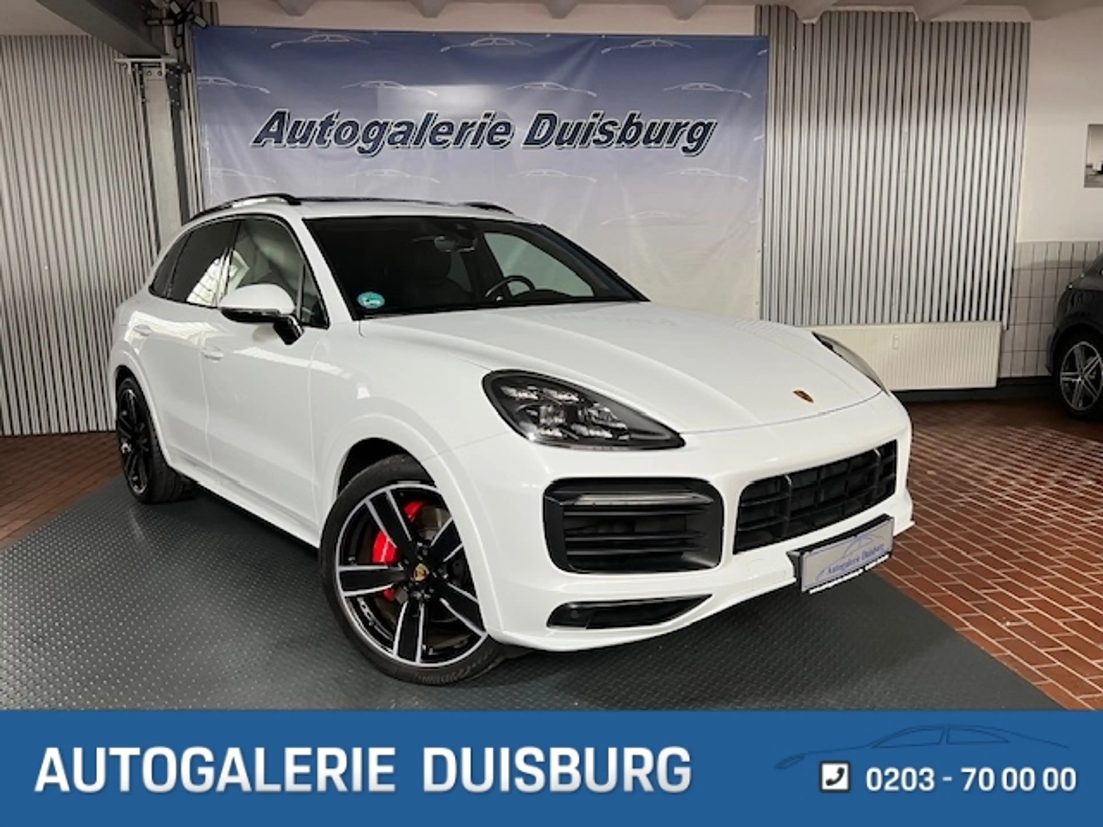 Porsche Cayenne GTS Matrix 22'' Standhzg. AHK-el. Pano Chrono LED