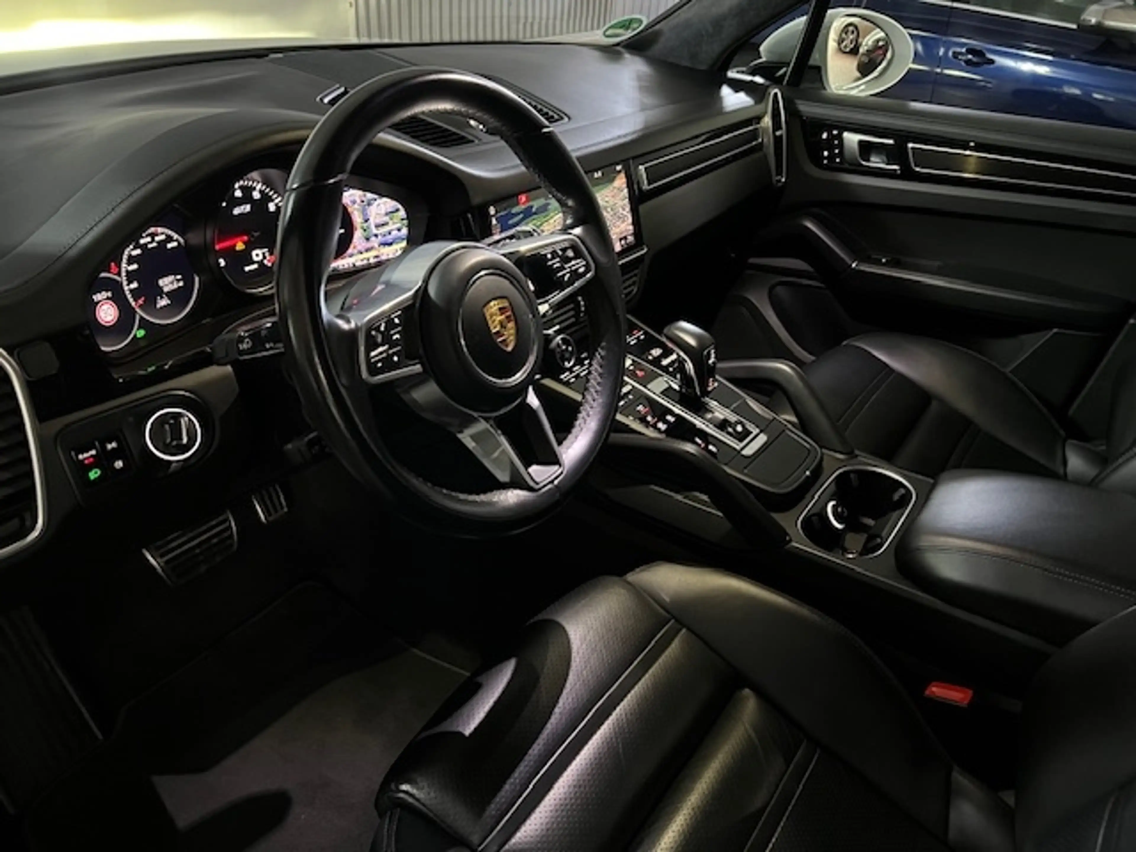 Porsche Cayenne GTS Matrix 22'' Standhzg. AHK-el. Pano Chrono LED — photo 9