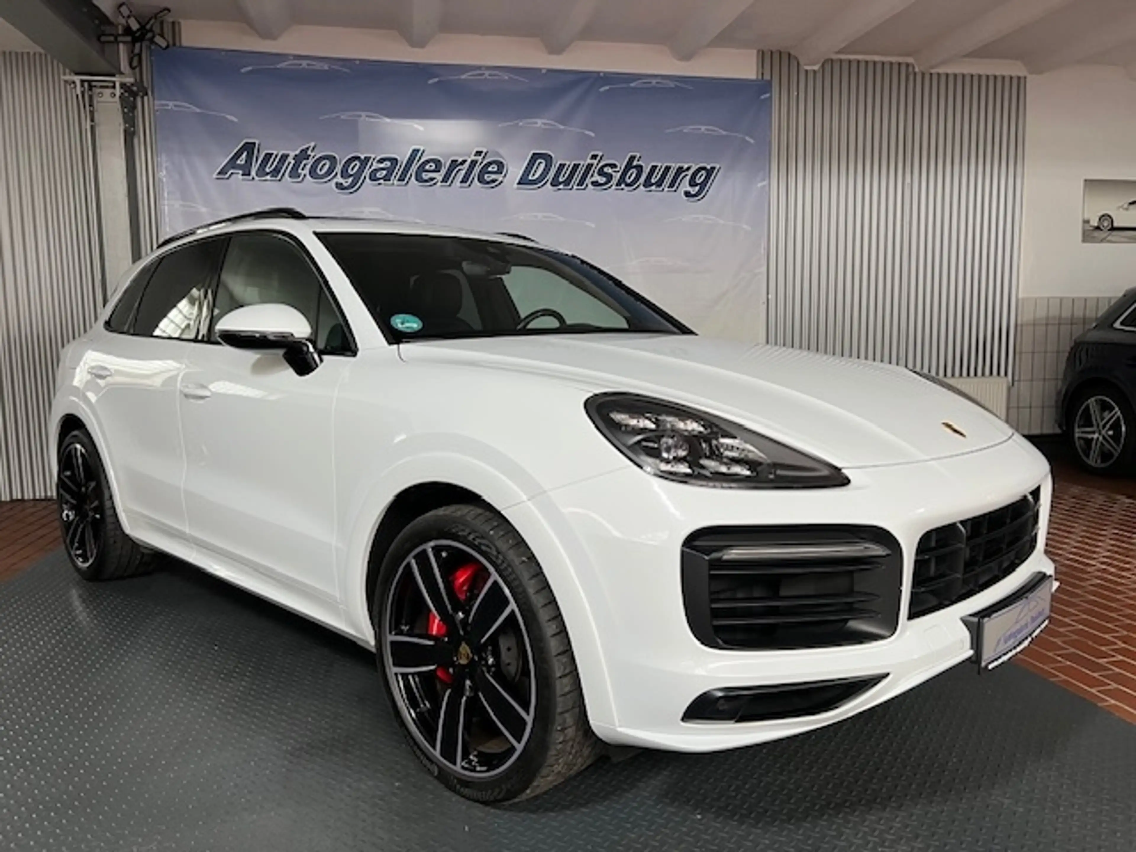 Porsche Cayenne GTS Matrix 22'' Standhzg. AHK-el. Pano Chrono LED — photo 5