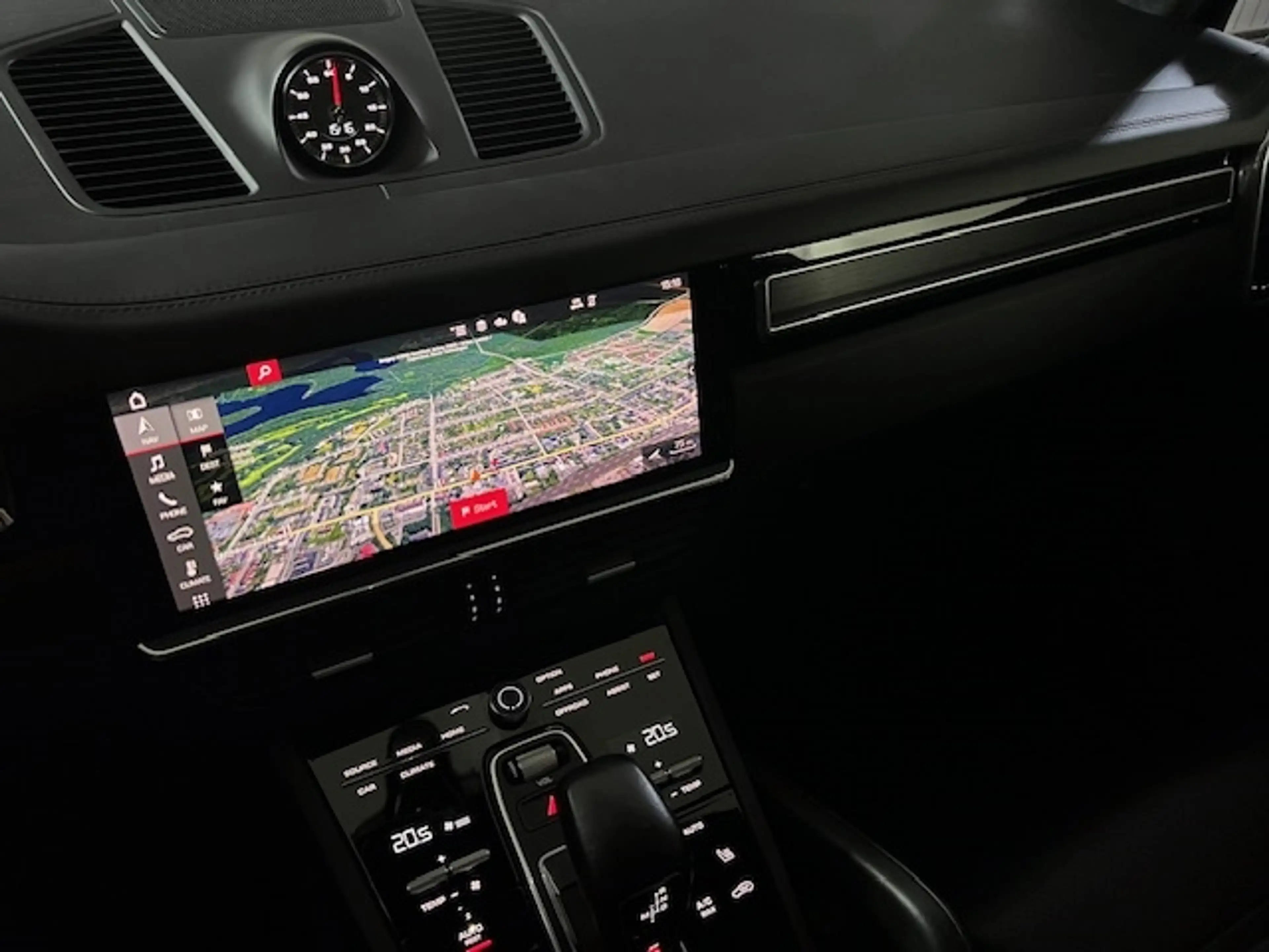Porsche Cayenne GTS Matrix 22'' Standhzg. AHK-el. Pano Chrono LED — photo 10