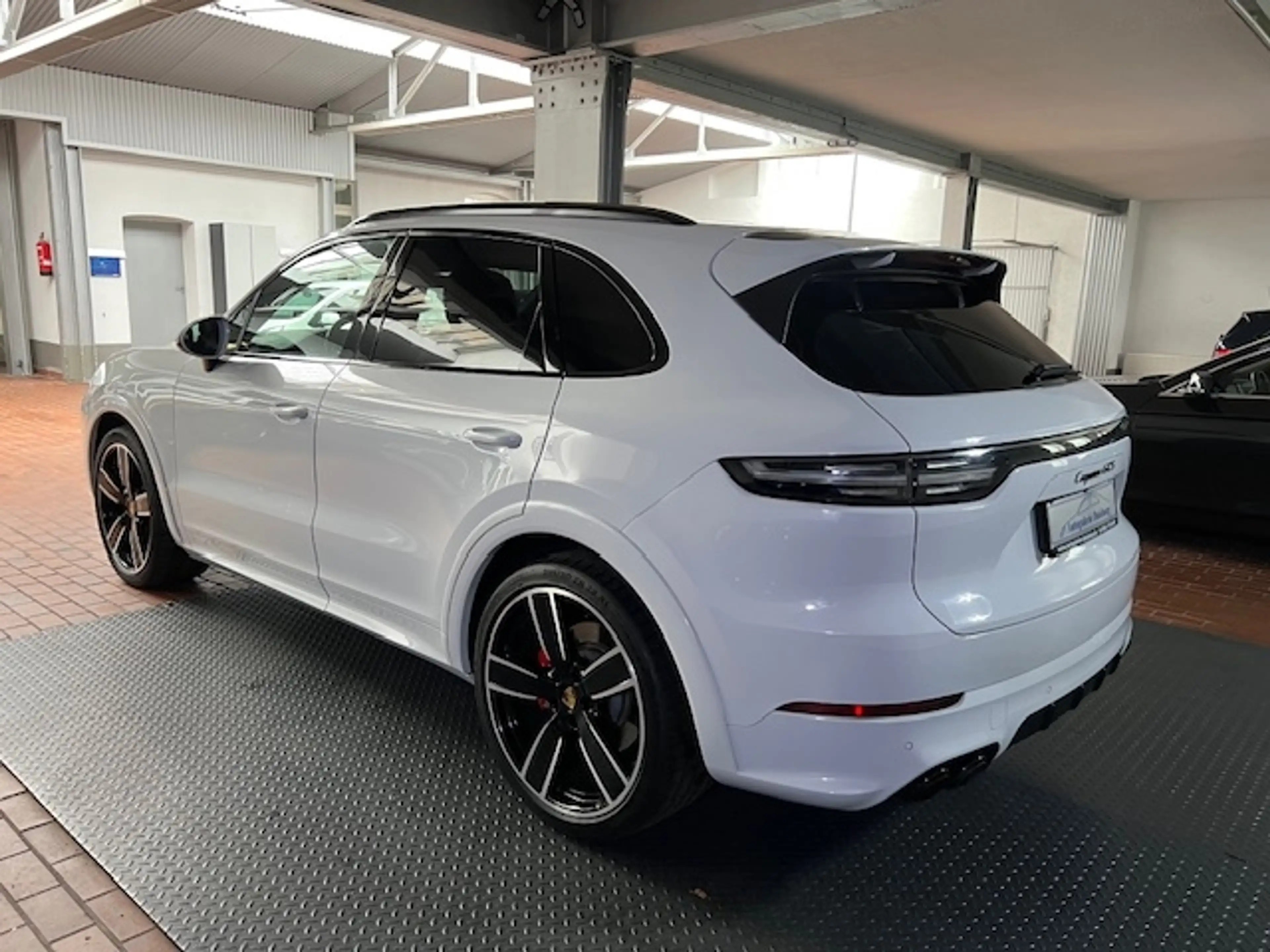 Porsche Cayenne GTS Matrix 22'' Standhzg. AHK-el. Pano Chrono LED — photo 6