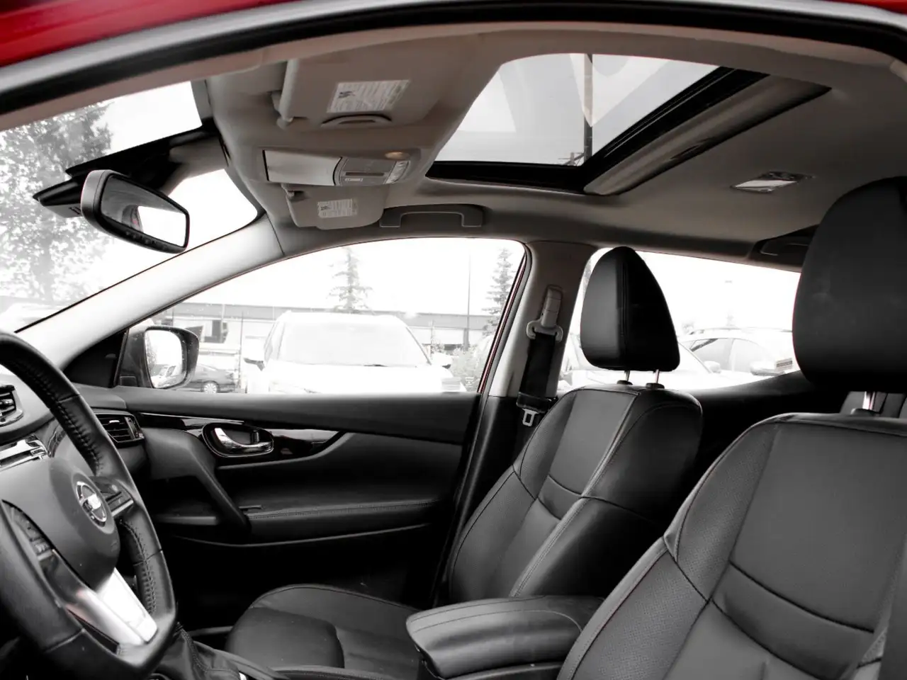 Nissan Qashqai снимка Nissan Qashqai