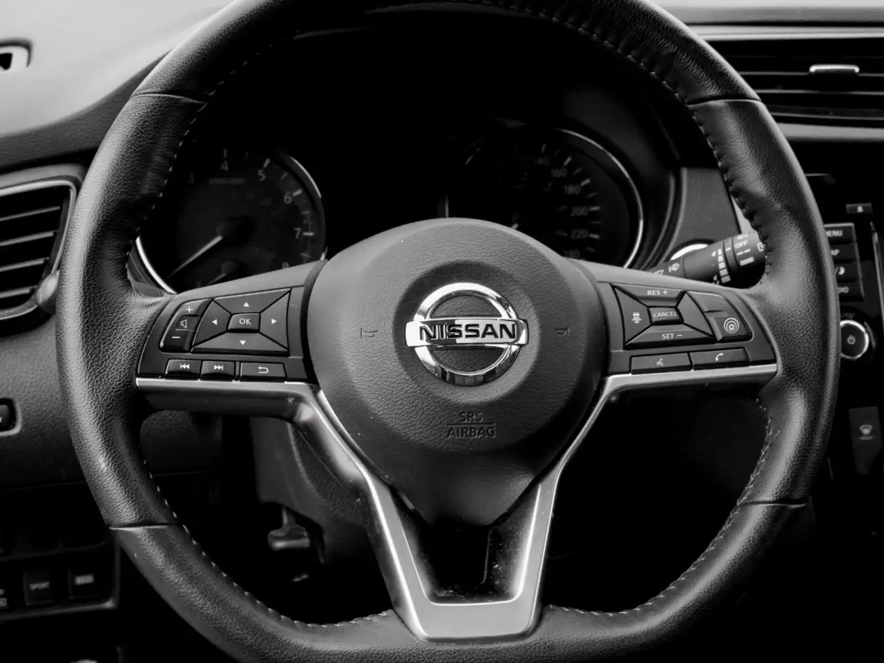 Nissan Qashqai снимка Nissan Qashqai