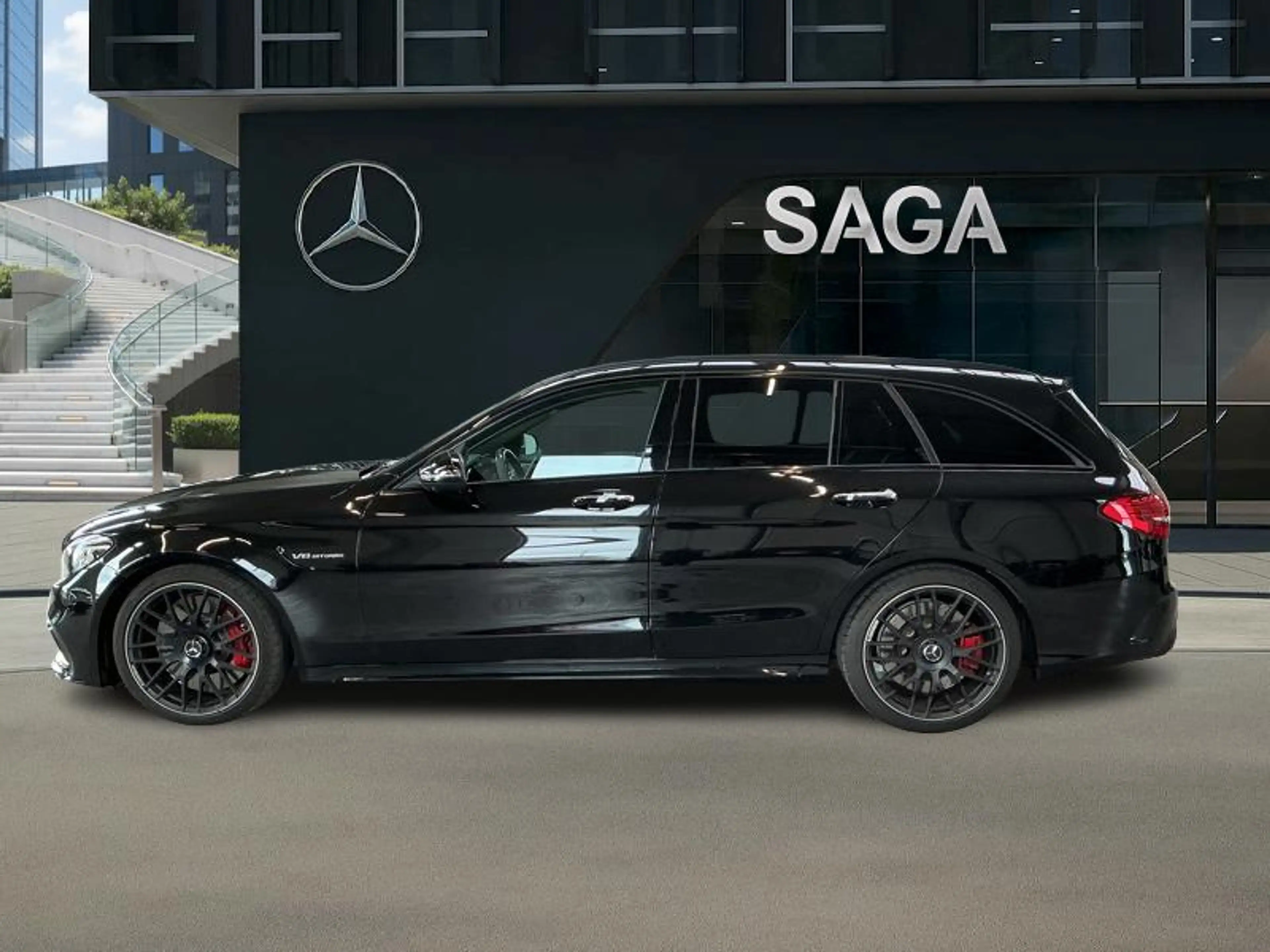 Mercedes-Benz C 63 AMG S Break Sièges Perf Pano Burmester — photo 5