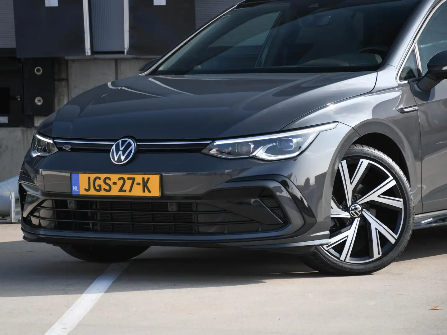 Volkswagen Golf R-Line 1.5 eTSI 150pk Automaat PANO-DAK | ADAP. CR Gris - 2