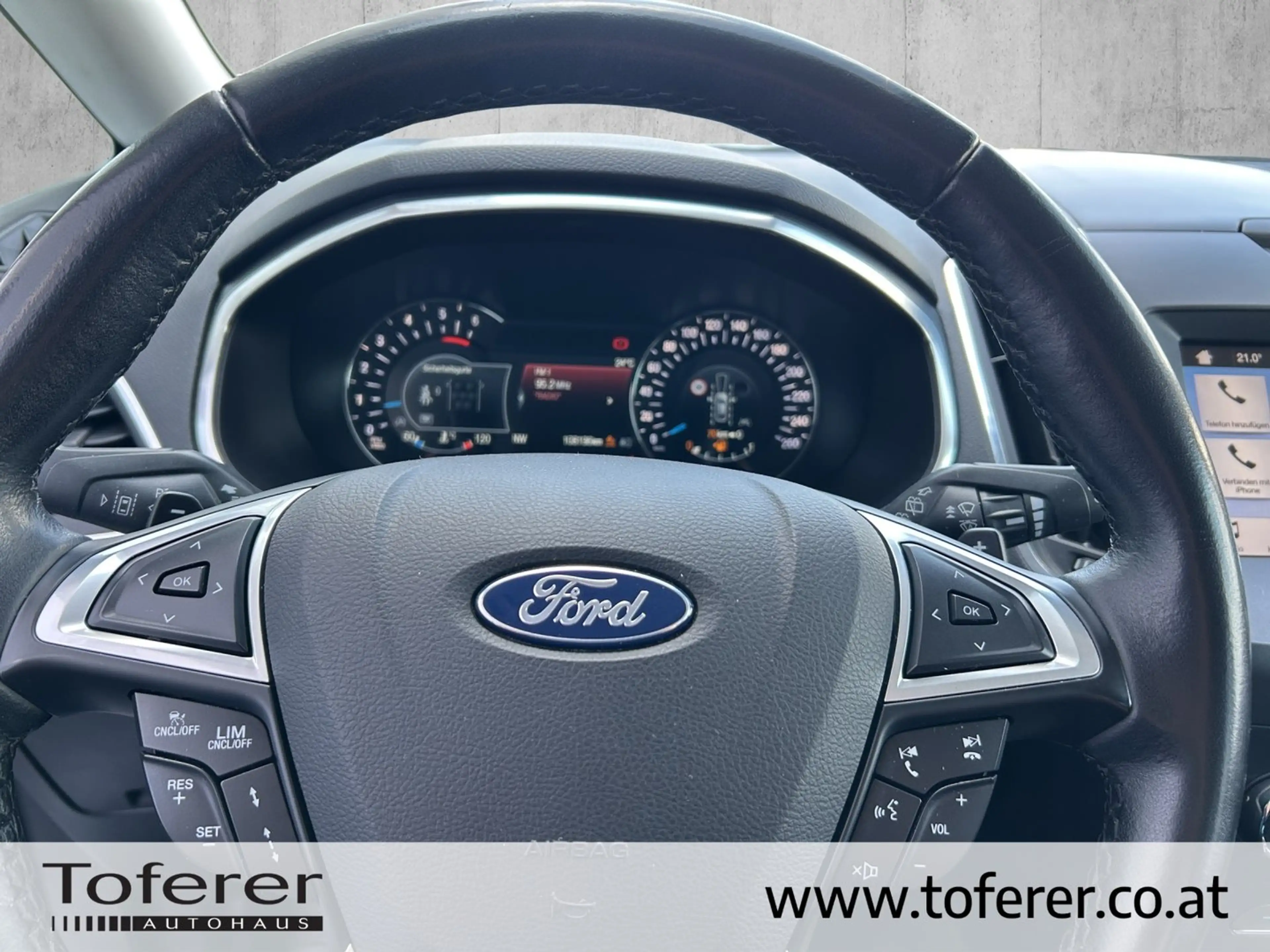 Ford Galaxy 2,0 EcoBlue SCR Titanium Aut. — photo 7