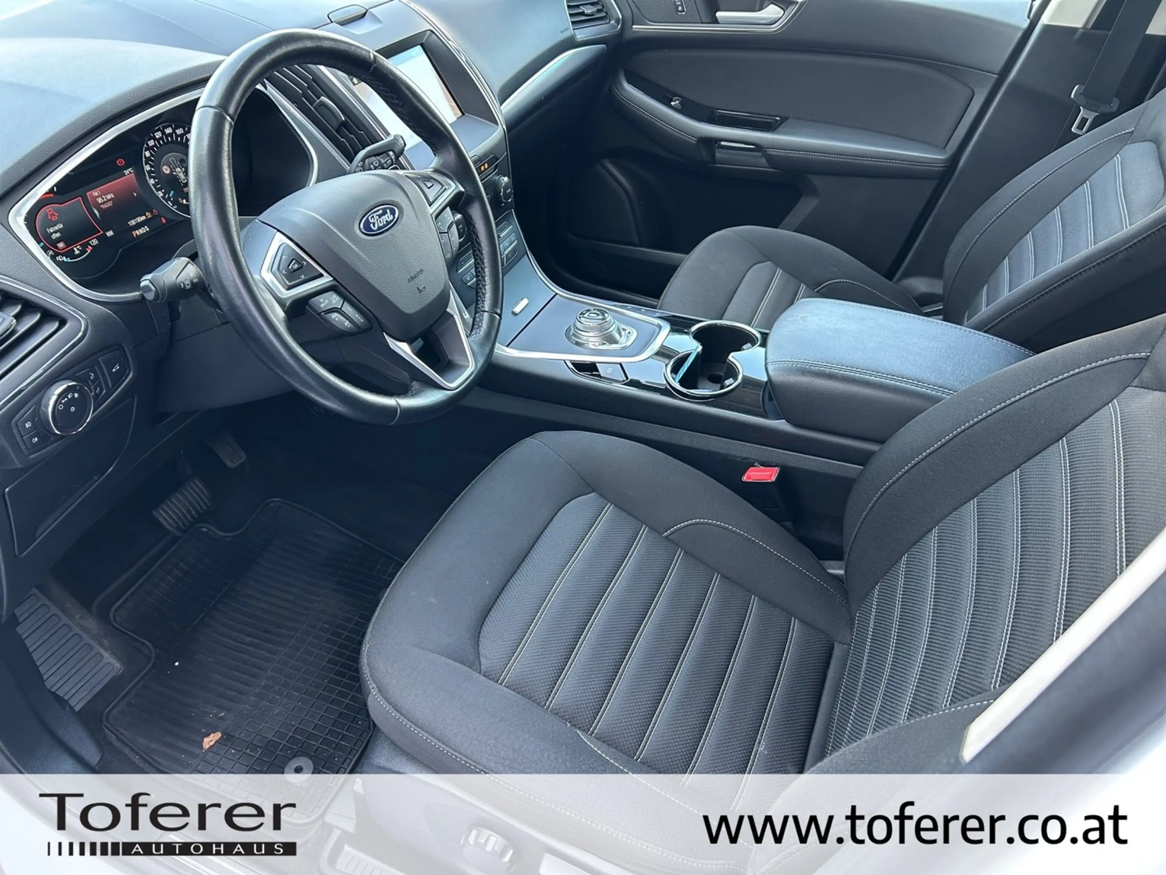 Ford Galaxy 2,0 EcoBlue SCR Titanium Aut. — photo 12