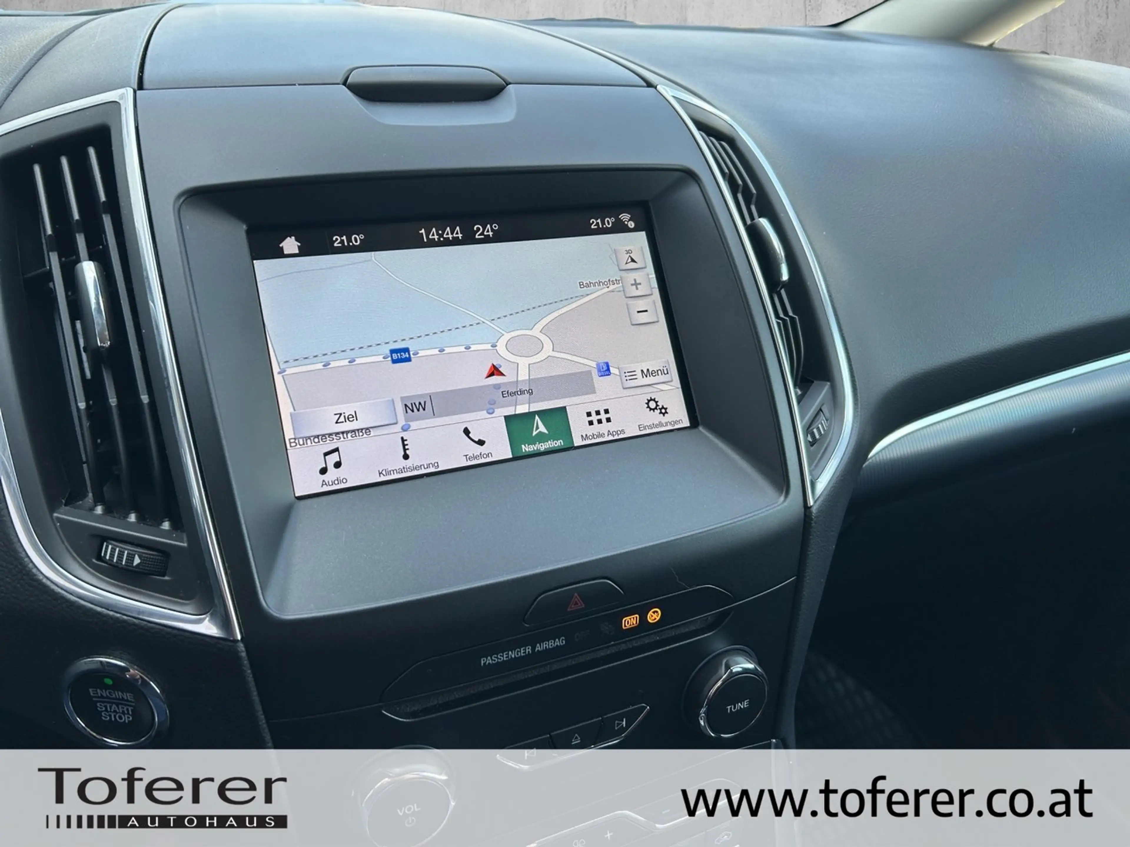 Ford Galaxy 2,0 EcoBlue SCR Titanium Aut. — photo 9