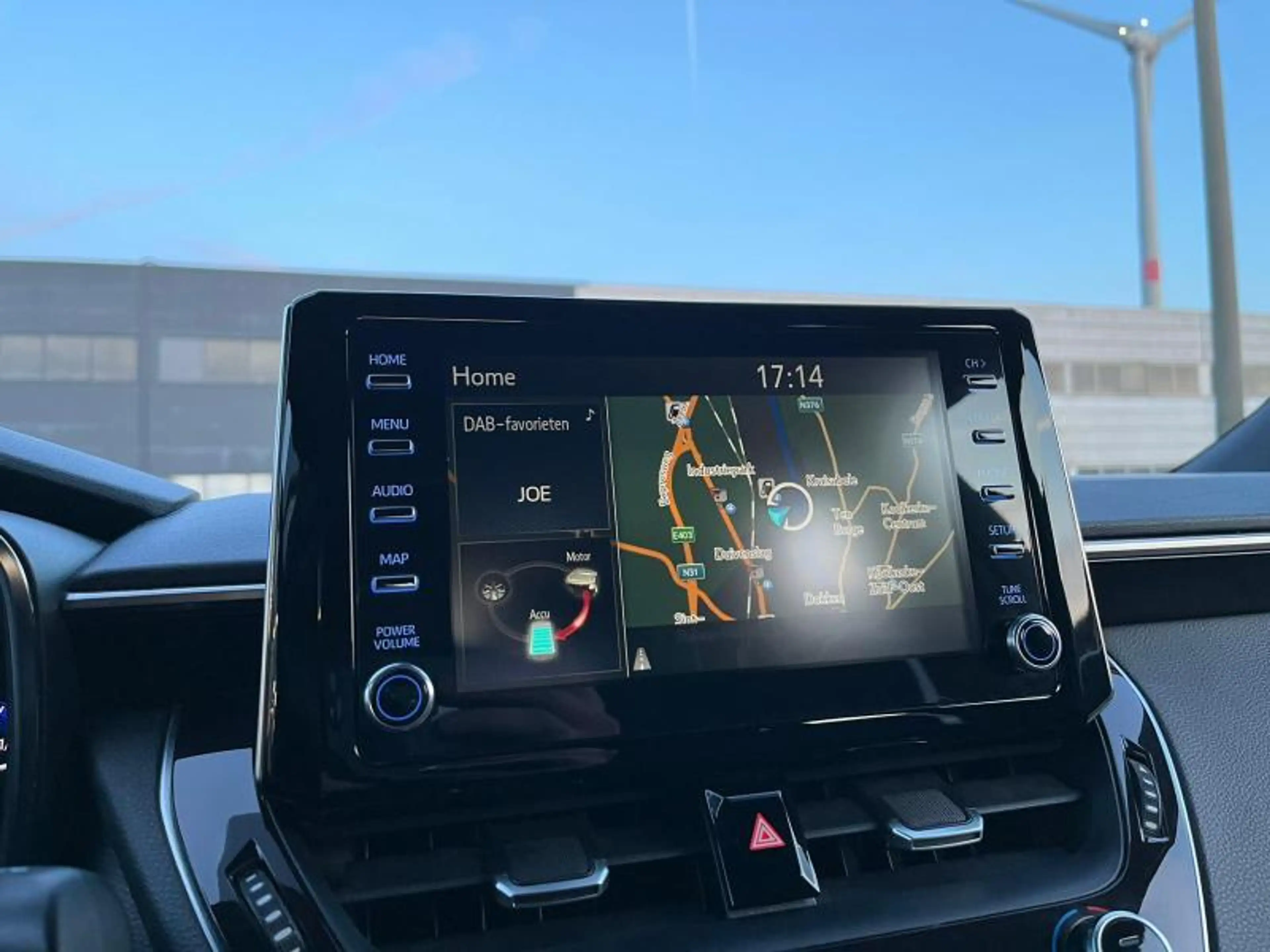 Toyota Corolla 1.8 hyb hb dynamic — photo 15