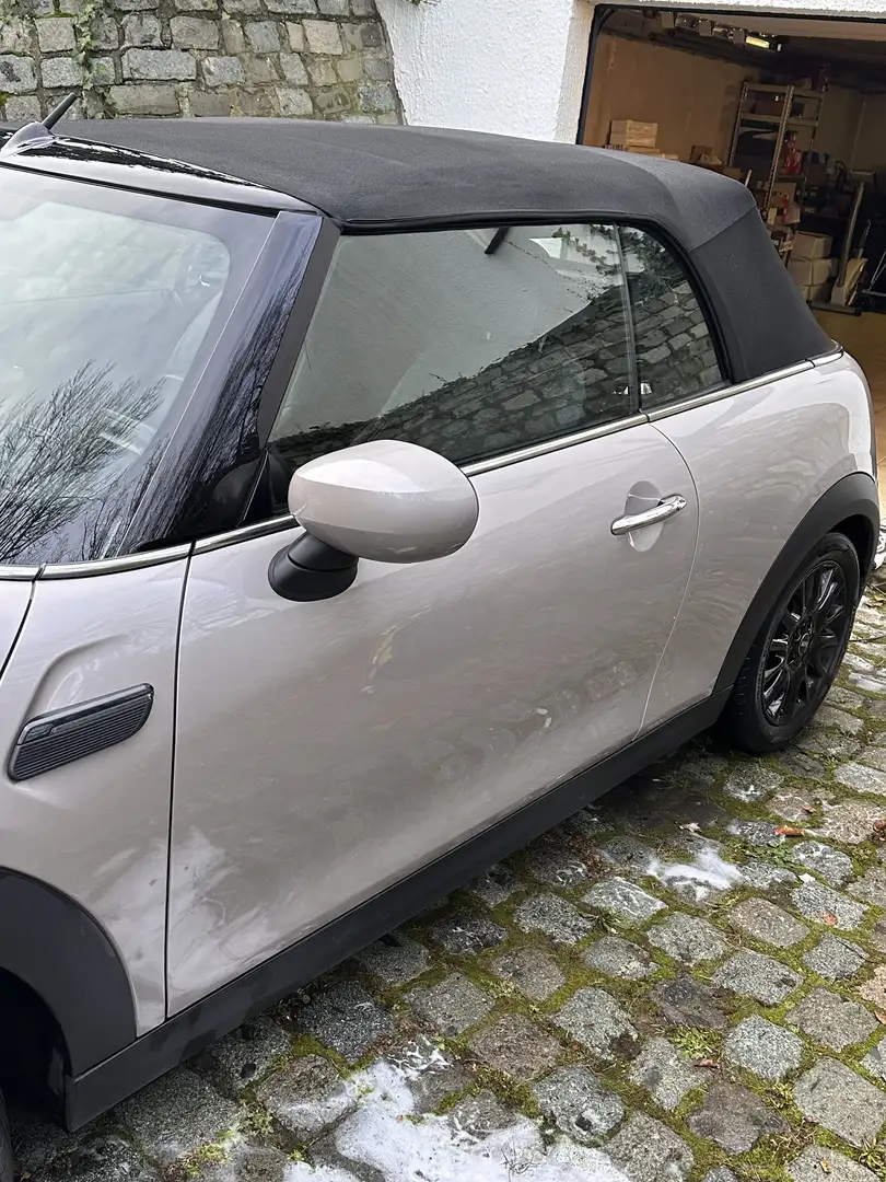 MINI Cooper C Cabrio - 2