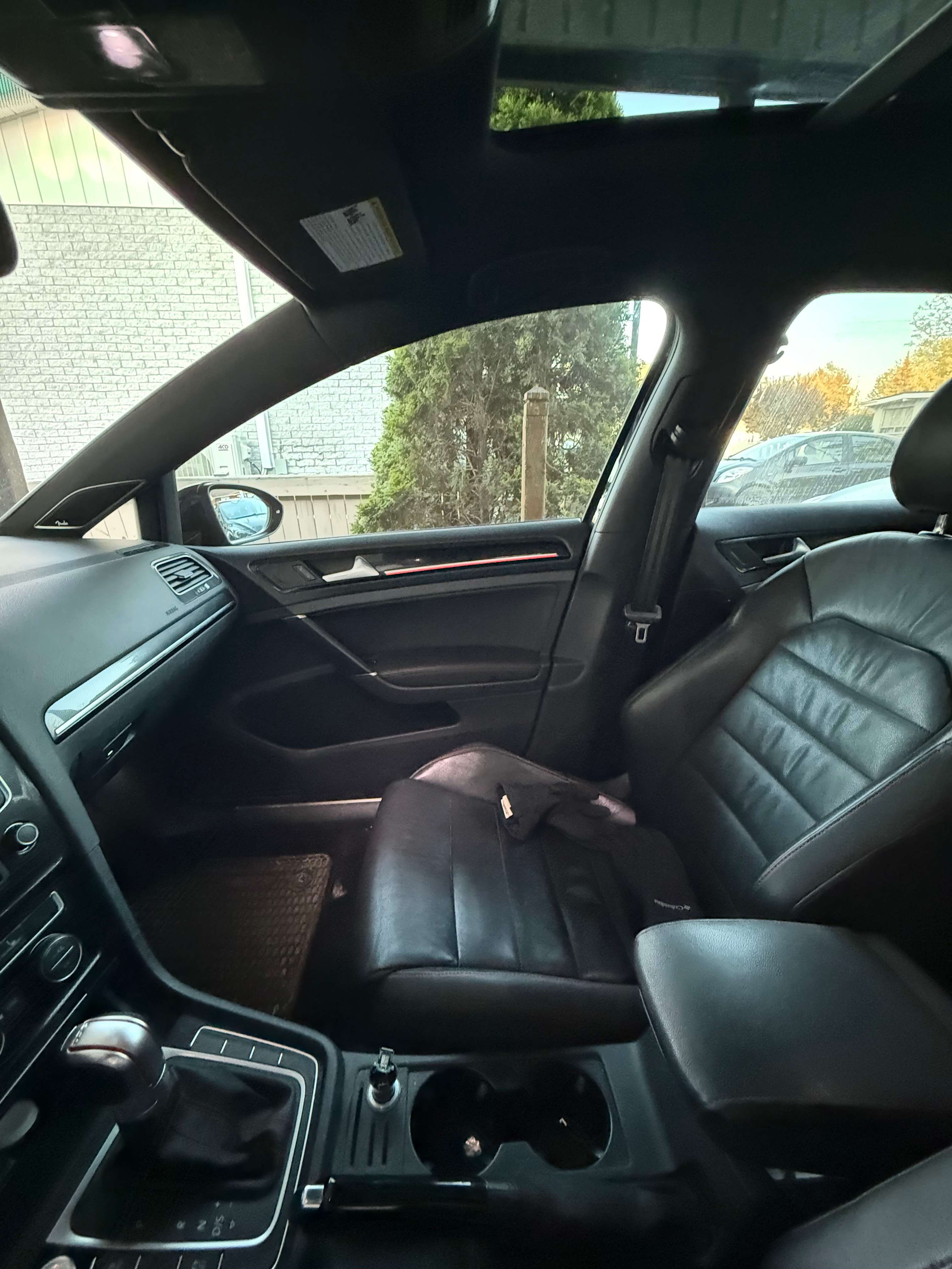 2015 Volkswagen Golf GTI Autobahn thumb 6