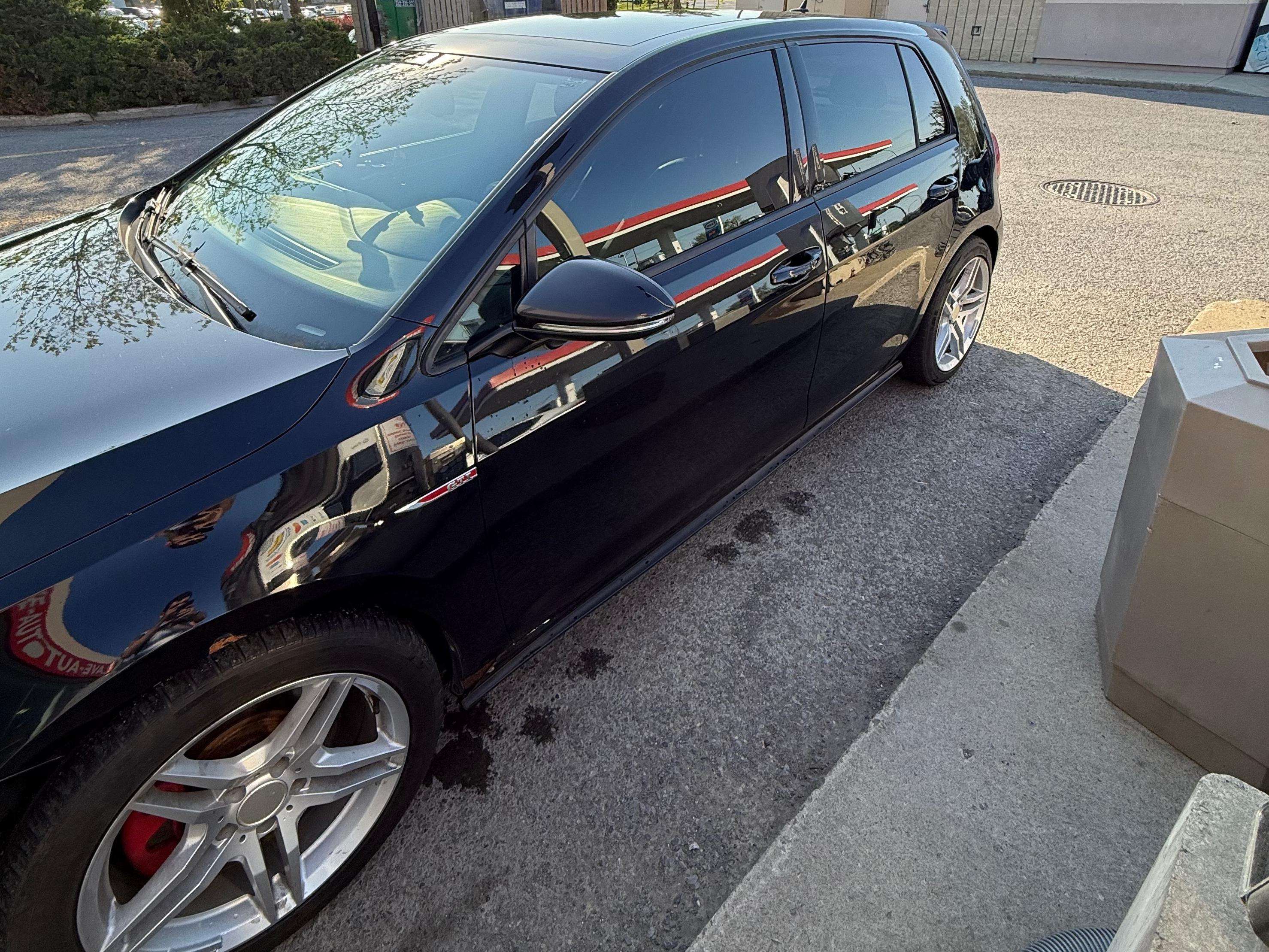 2015 Volkswagen Golf GTI Autobahn alt 3