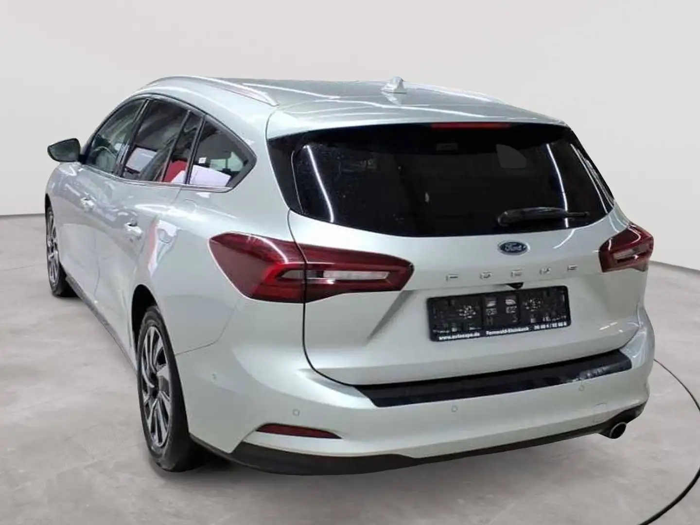 Ford Focus Focus Turnier 1.5 EcoBlue Aut. TITANIUM X ahk Argent - 2