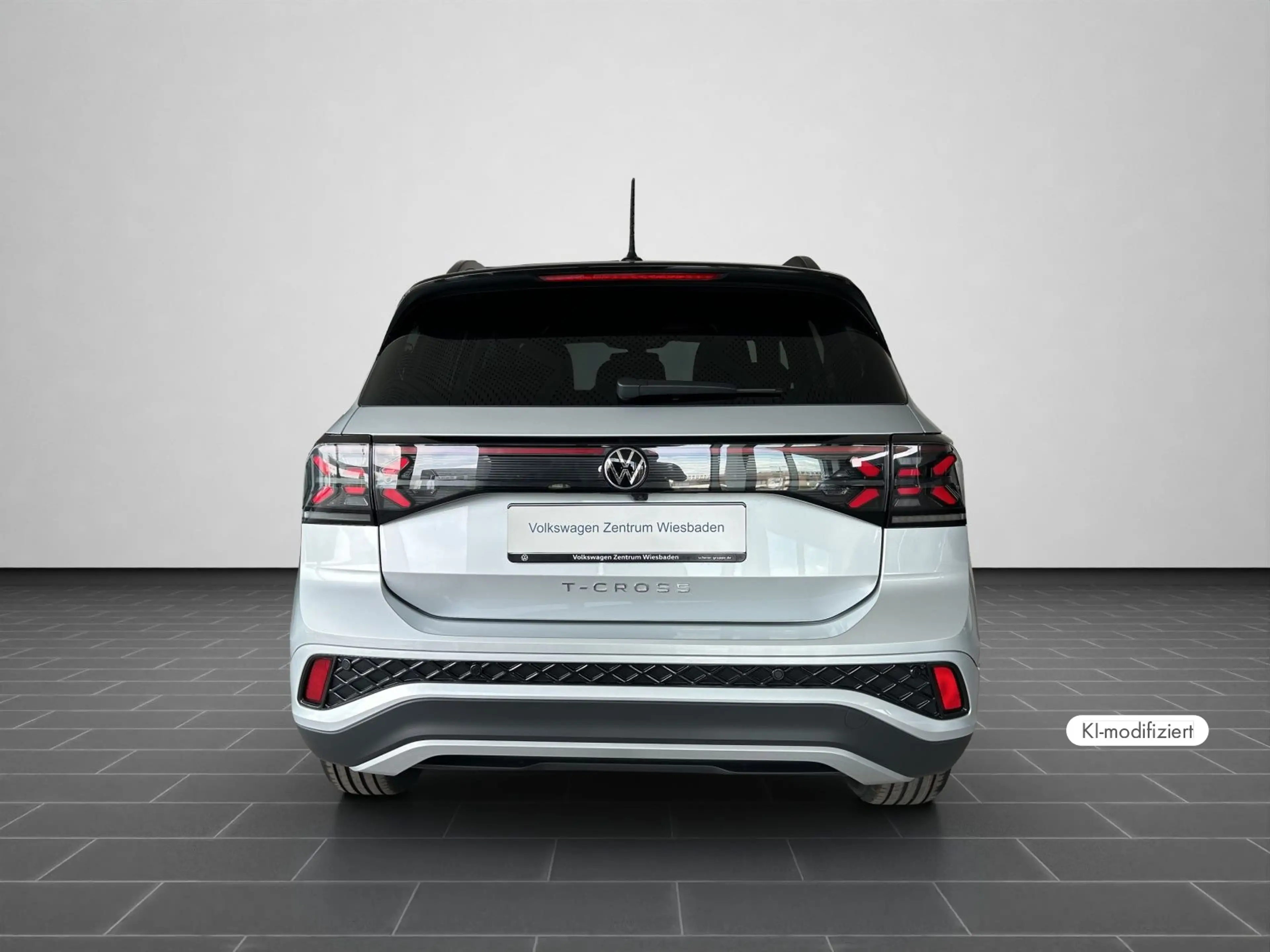 Volkswagen T-Cross R-Line 1.5 TSI ACT DSG AHK NAVI KAMERA — photo 6