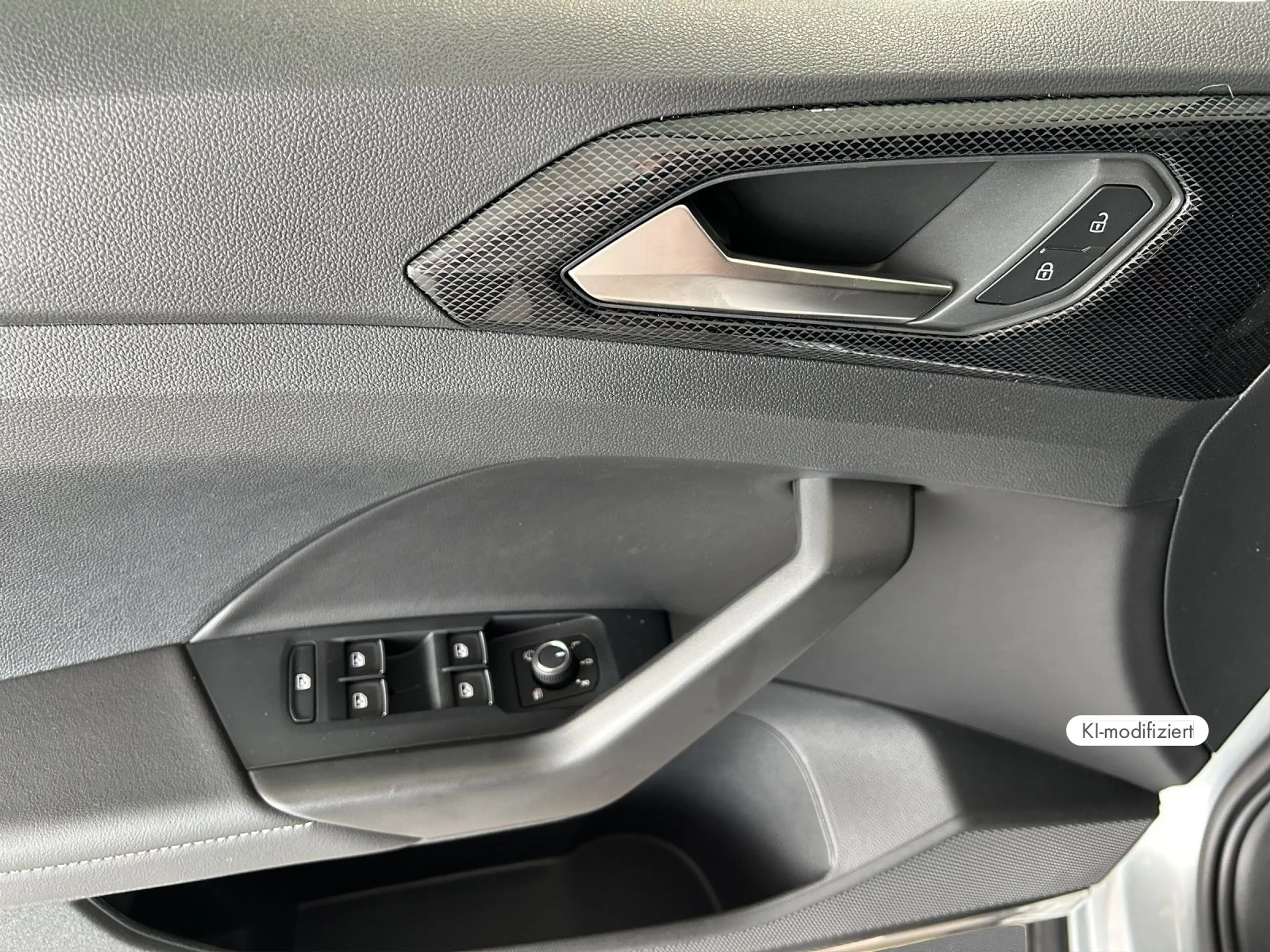 Volkswagen T-Cross R-Line 1.5 TSI ACT DSG AHK NAVI KAMERA — photo 13