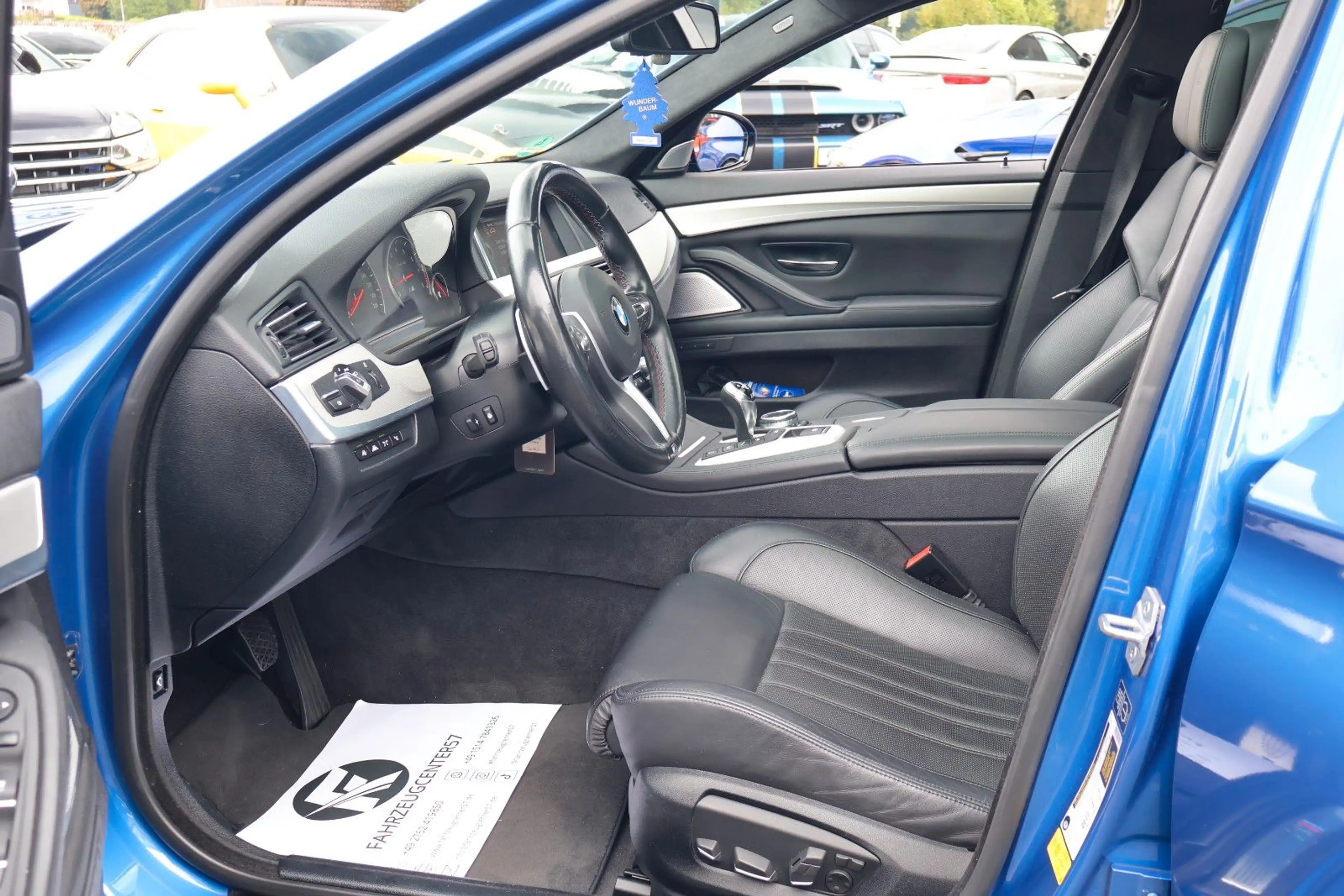 BMW M5 F10 INDIVIDUAL/B&0/LED/360°/HUD/MASSAGE — photo 10